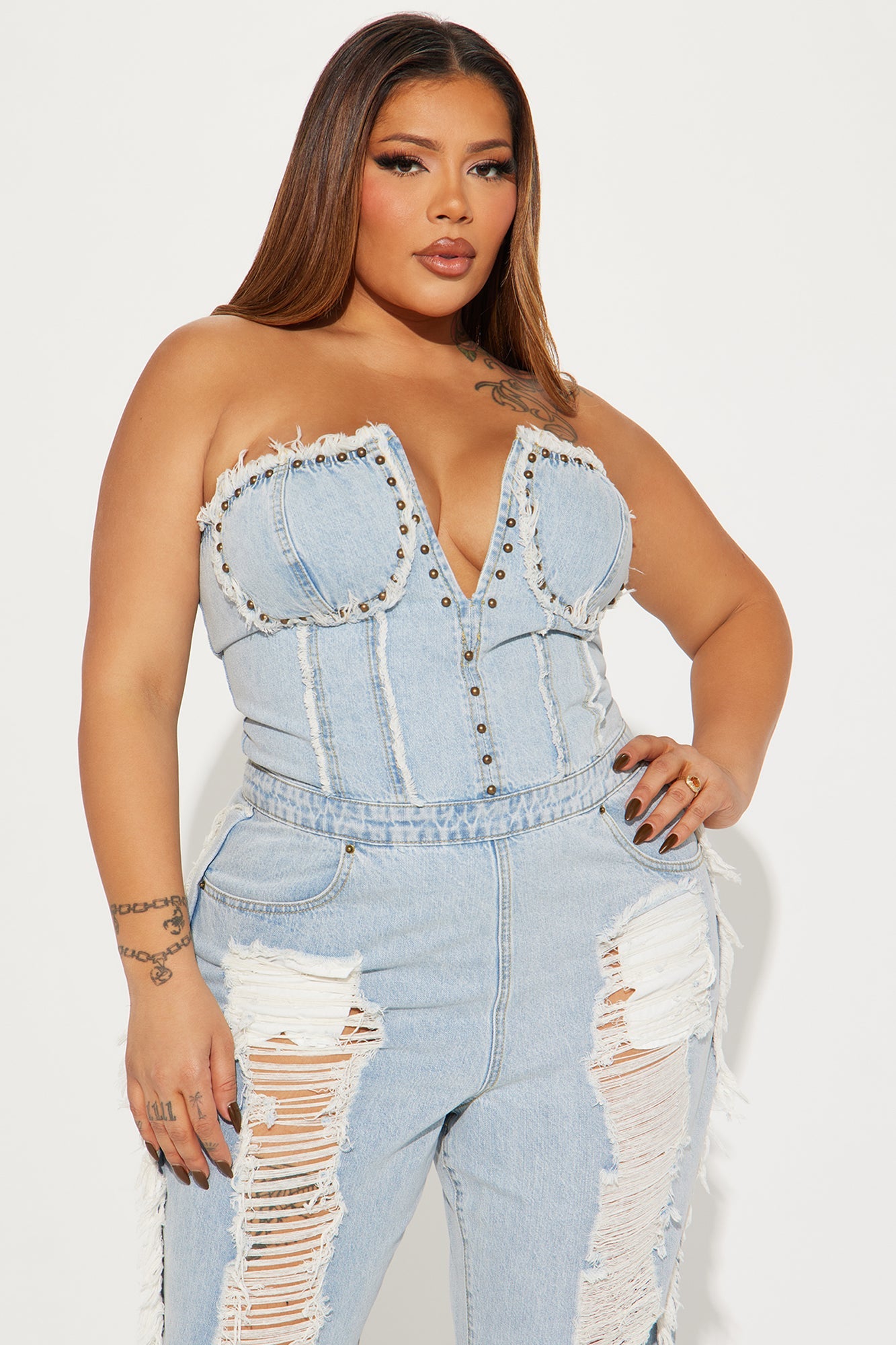 https://cdn.shopify.com/s/files/1/0293/9277/files/02-08-24_S4_45_FNJ11920_Denim_DT_IM_14-19-02_PLUS_47947_PXF.jpg?v=1707850408
