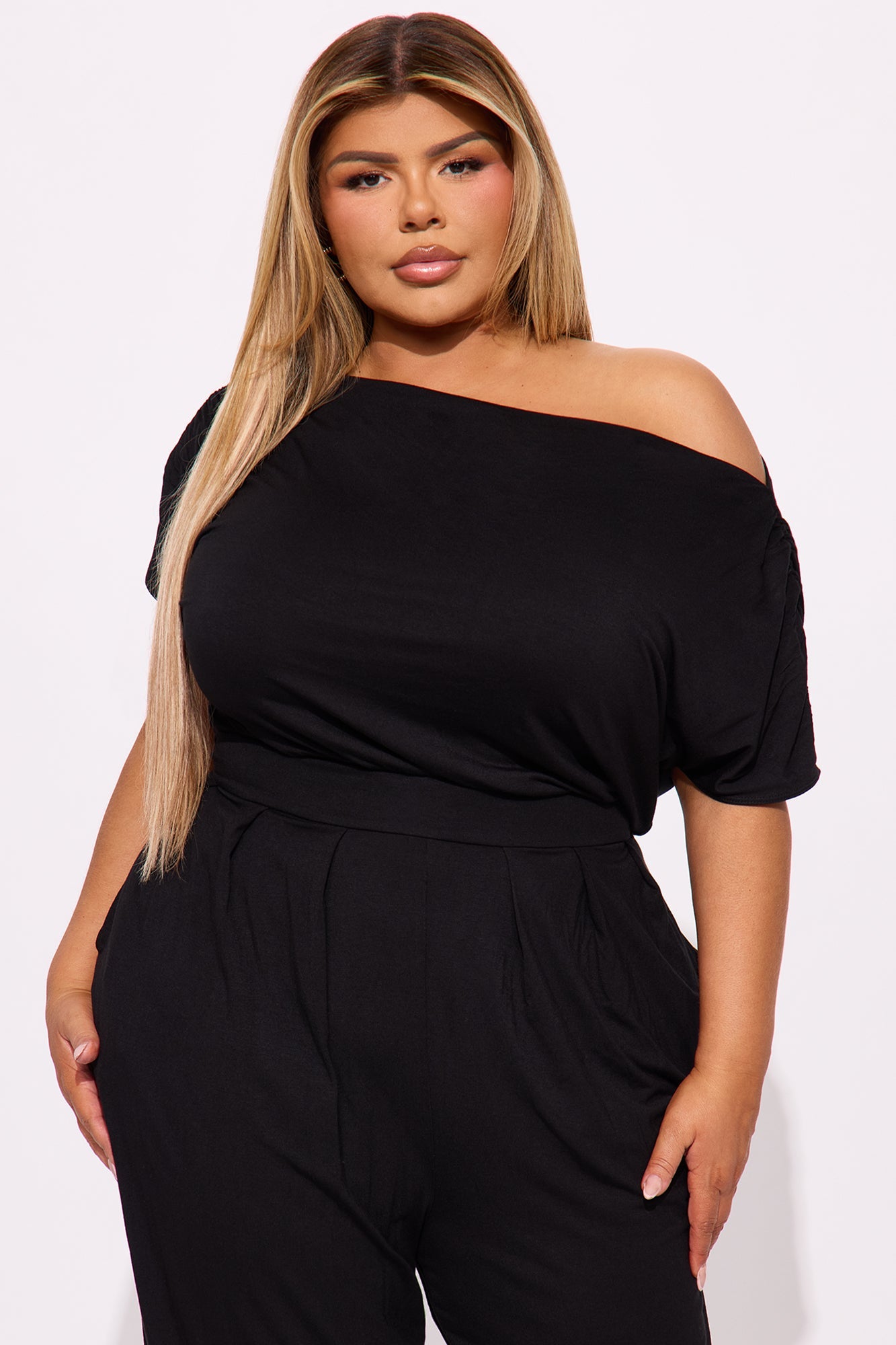 https://cdn.shopify.com/s/files/1/0293/9277/files/02-19-25_S8_47_NAB30859_Black_RM_MC_15-13-32_PLUS_47539_PXF.jpg?v=1740187613