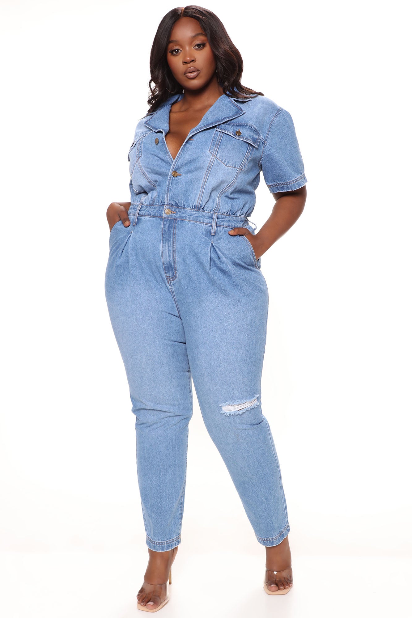 https://cdn.shopify.com/s/files/1/0293/9277/products/03-23-22Studio3_CE_MR_14-26-34_20_TP8591_Denim_4232_PLUS_KL.jpg?v=1648580296