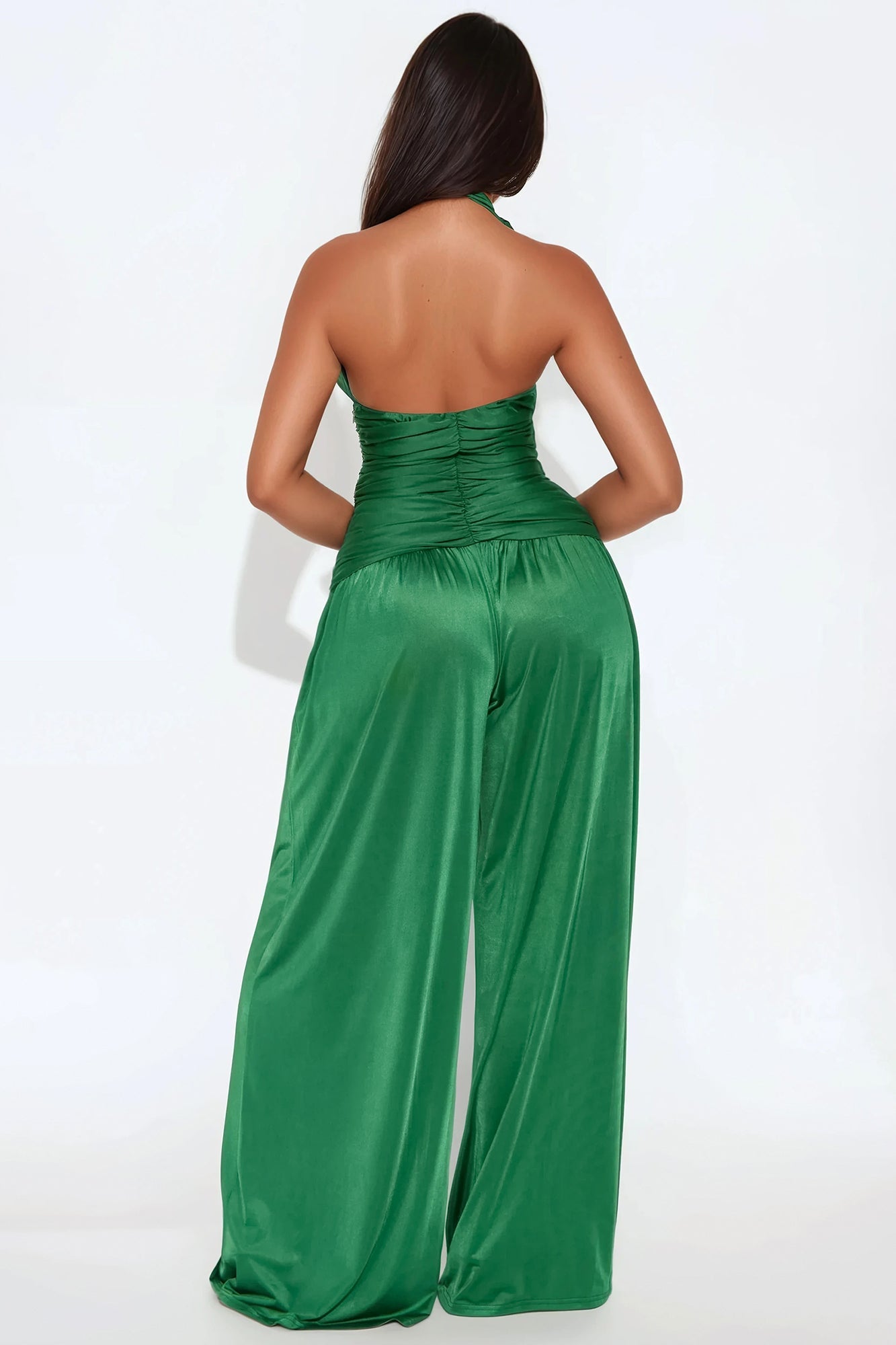 https://cdn.shopify.com/s/files/1/0293/9277/files/03-28-25_S9_34_JP16819C_Green_CR_SS_11-51-48_57460_WG_WG-Amira_PXF.jpg?v=1744052957