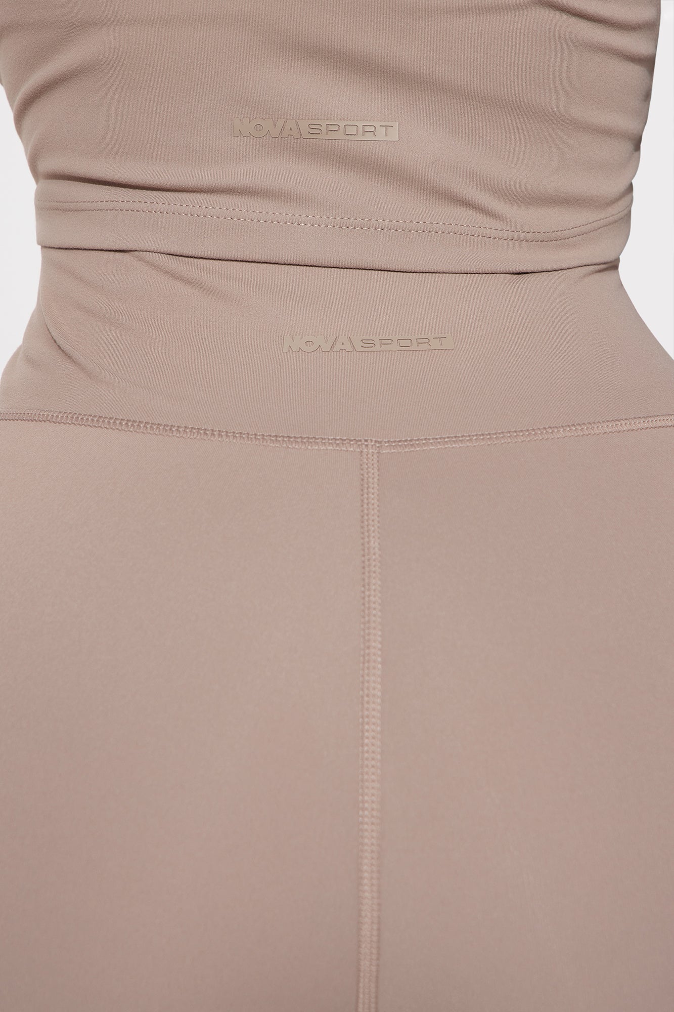 https://cdn.shopify.com/s/files/1/0293/9277/files/04-22-24_S2_32_ZDFN1507BOT_Taupe_P_KJ_RL_15-15-36_35689_PXF.jpg?v=1713999414