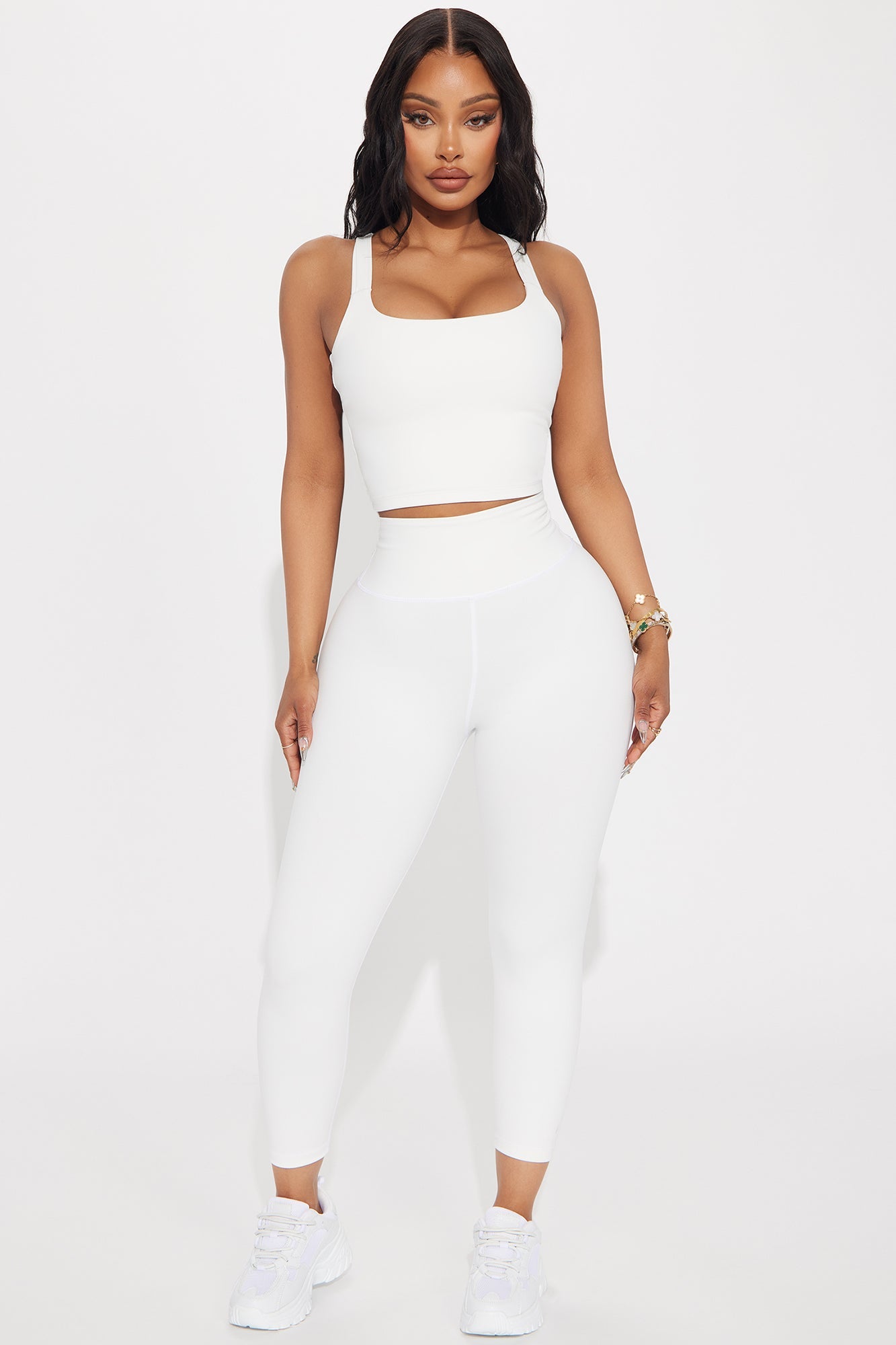 https://cdn.shopify.com/s/files/1/0293/9277/files/04-22-24_S2_36_ZDFN1519_White_P_KJ_RL_15-27-16_16985_PXF.jpg?v=1714001347