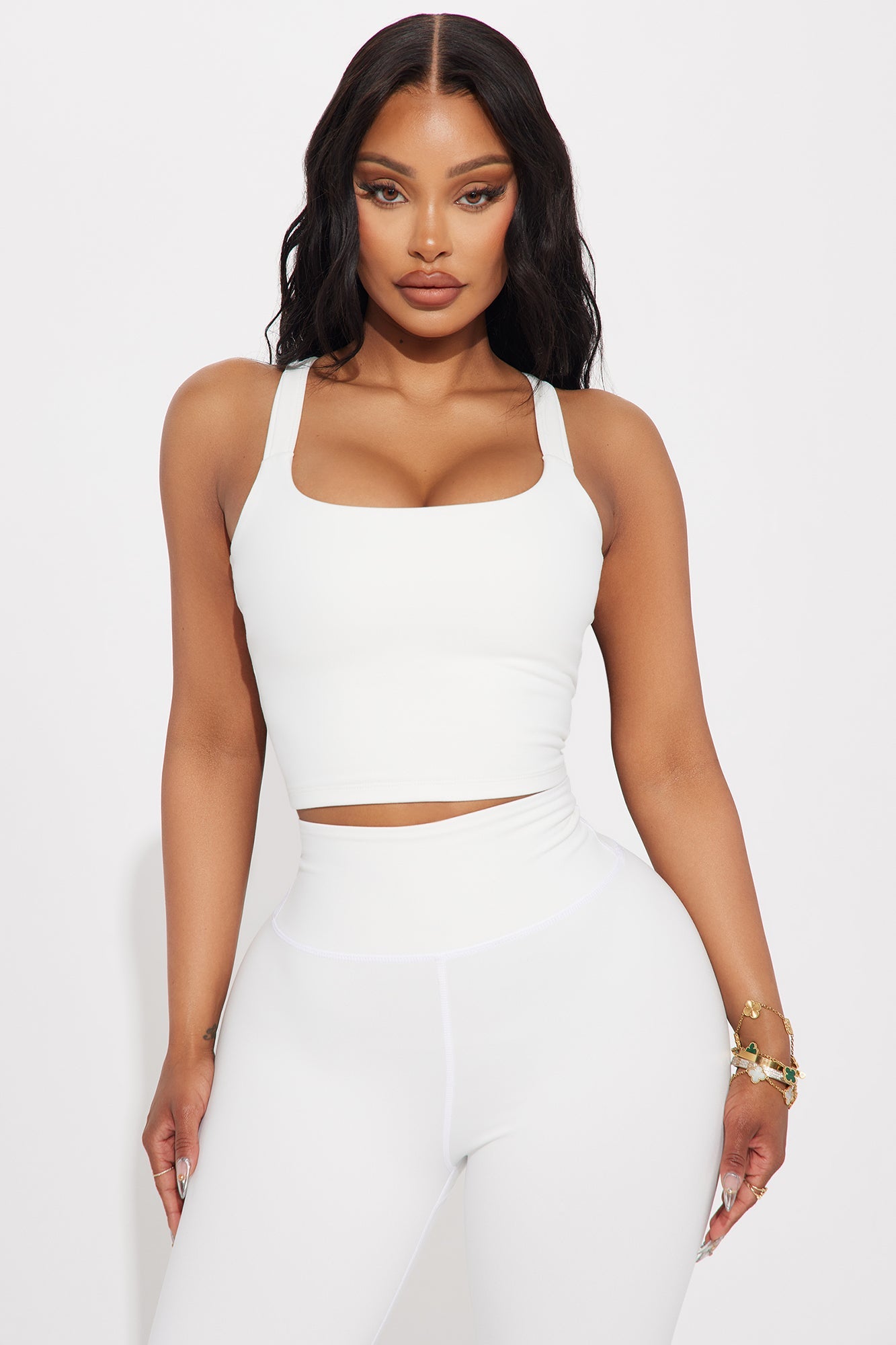 https://cdn.shopify.com/s/files/1/0293/9277/files/04-22-24_S2_36_ZDFN1519_White_P_KJ_RL_15-27-23_16988_PXF.jpg?v=1714001347