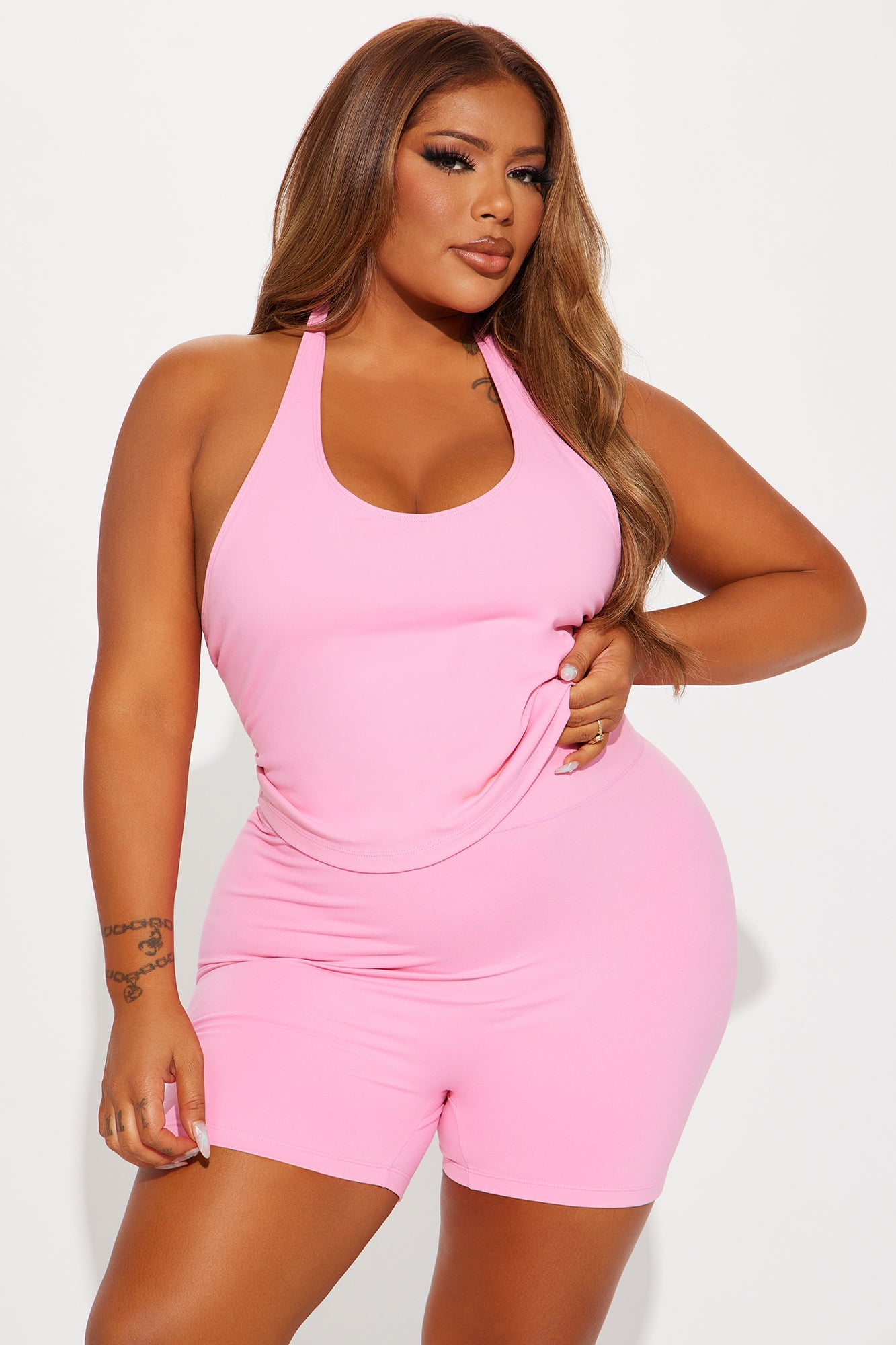 https://cdn.shopify.com/s/files/1/0293/9277/files/05-10-24_S4_35_ZDNVSP1115_HotPink_RM_AC_14-03-54_PLUS_4908_PXF.jpg?v=1715725674