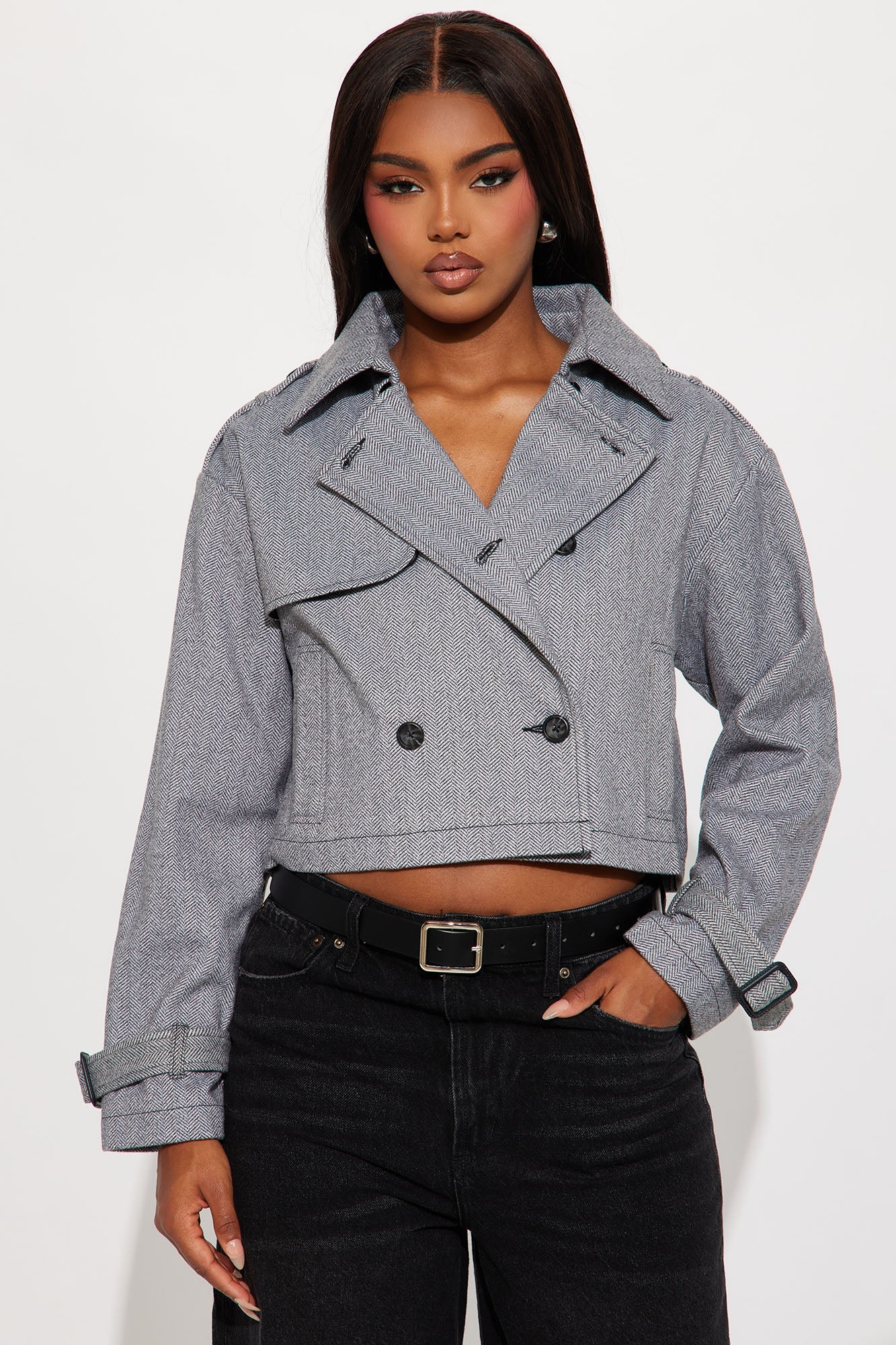 https://cdn.shopify.com/s/files/1/0293/9277/files/07-24-24_S1_31_HMJ21282_Black_KJ_SS_14-26-21_110654_TT.jpg?v=1721953218