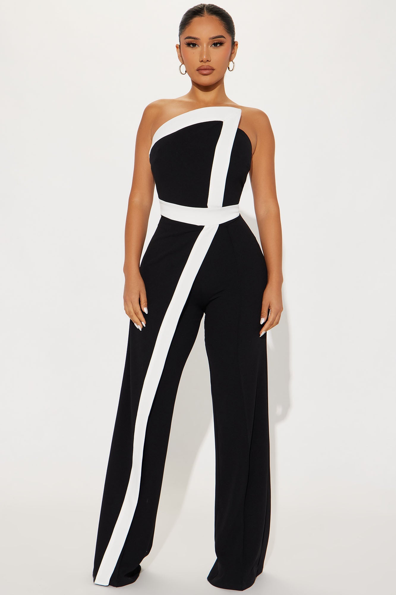 https://cdn.shopify.com/s/files/1/0293/9277/files/08-03-23Studio3_KS_IM_11-55-57_37_JP17364_BlackWhite_5759_CM.jpg?v=1691624917