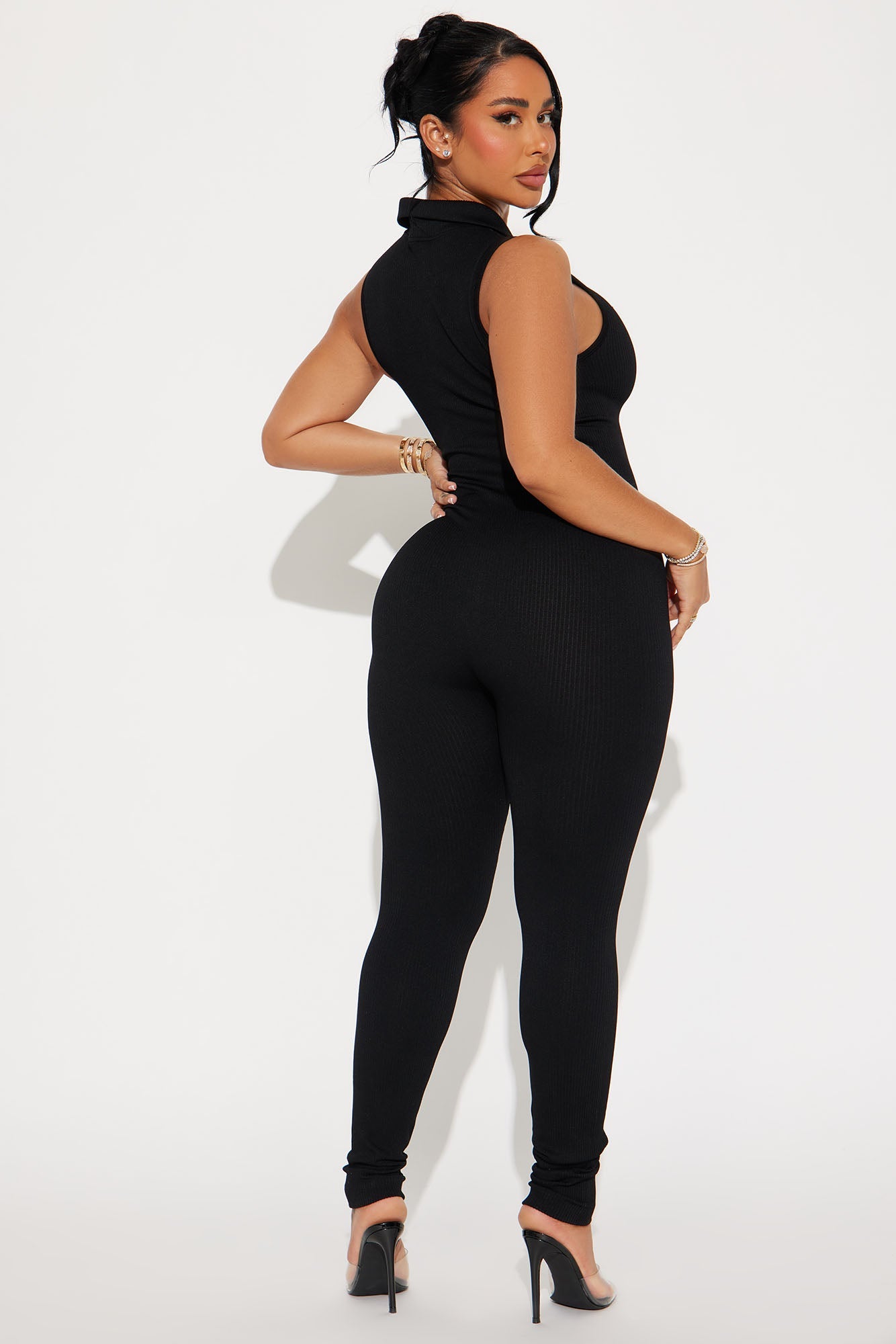 https://cdn.shopify.com/s/files/1/0293/9277/files/08-09-24_S1_35_J1L1640C_Black_HY_DO_13-15-03_121147_BH.jpg?v=1723499377