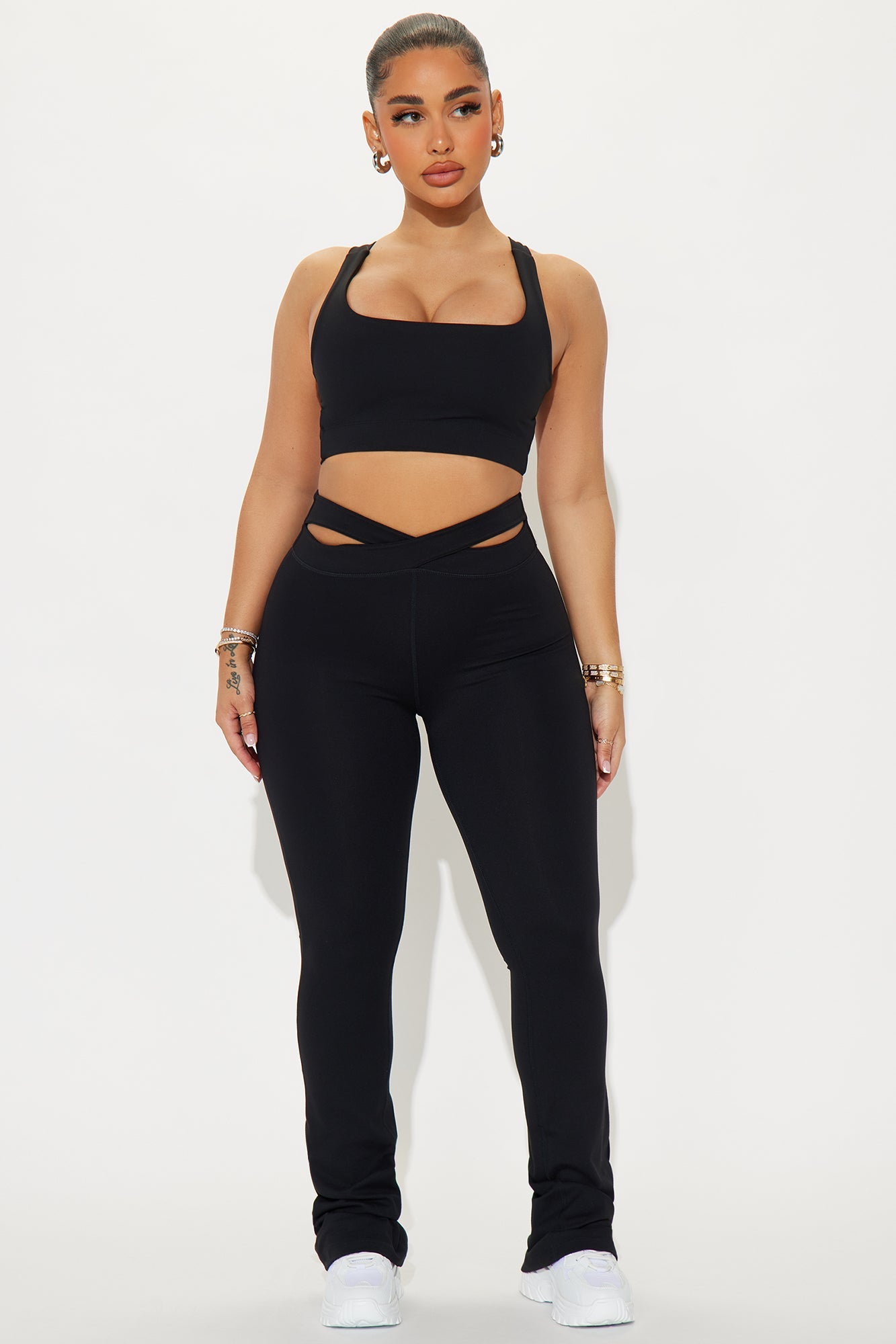 https://cdn.shopify.com/s/files/1/0293/9277/files/08-27-24_S3_19_ZDNVSP1167_Black_TK_AC_11-51-05_43485_PXF.jpg?v=1724889819