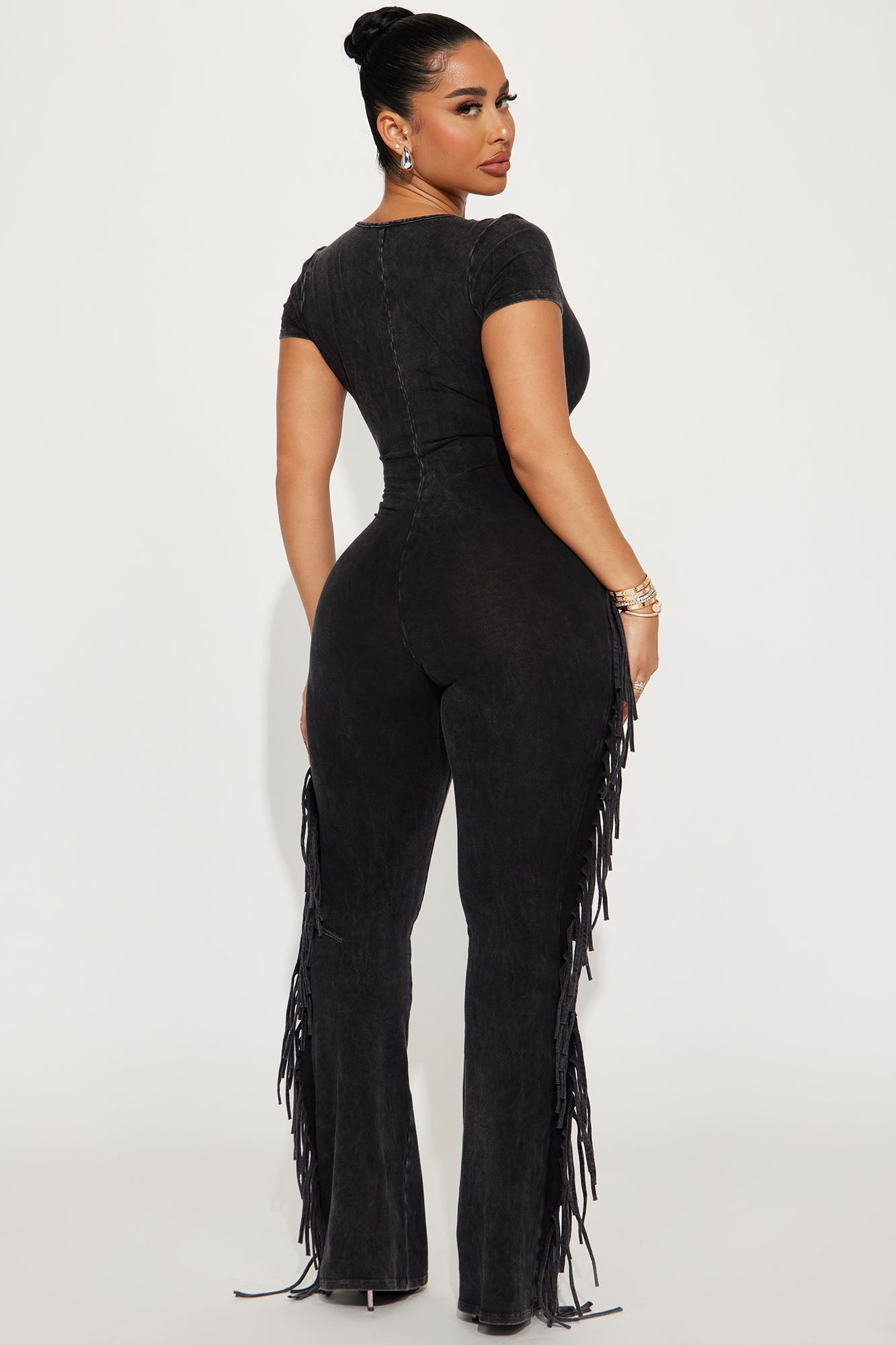 https://cdn.shopify.com/s/files/1/0293/9277/files/12-12-23_S3_54_EJ3488N_Black_CB_SS_14-22-24_8613_SG.jpg?v=1703012566