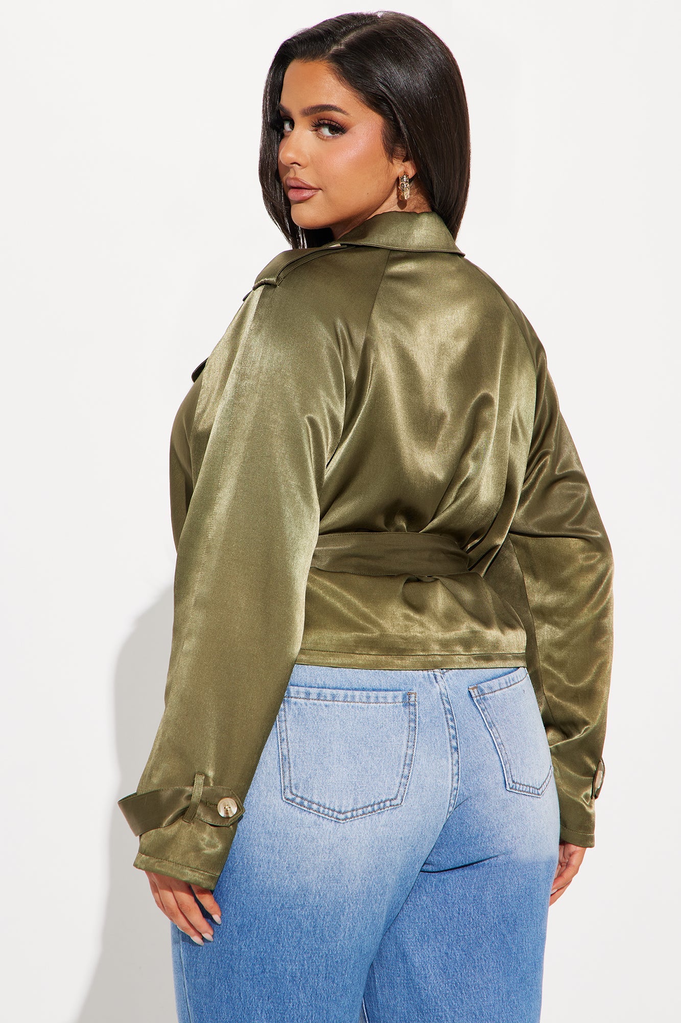 https://cdn.shopify.com/s/files/1/0293/9277/files/12-17-24_S4_9_KDJT4082601_Olive_AE_JS_14-13-44_PLUS_111050_PXF.jpg?v=1736570635