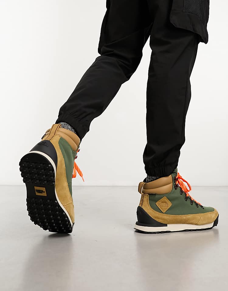 https://images.asos-media.com/products/the-north-face-back-to-berkeley-iv-waterbestendige-wandelschoenen-in-kaki-en-stone/205314869-4?$n_750w$&wid=750&fit=constrain