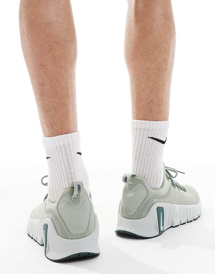 https://images.asos-media.com/products/nike-training-free-metcon-6-sneakers-in-groen/207051104-4?$n_750w$&wid=750&fit=constrain
