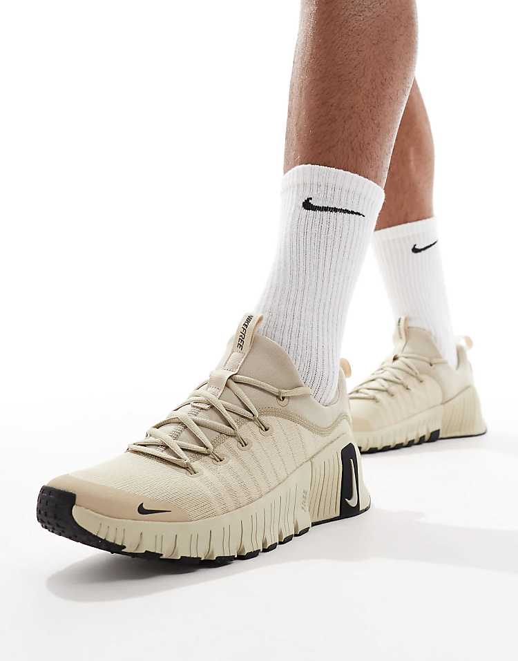 https://images.asos-media.com/products/nike-training-free-metcon-6-sneakers-in-beige/207051368-1-brown?$n_750w$&wid=750&fit=constrain