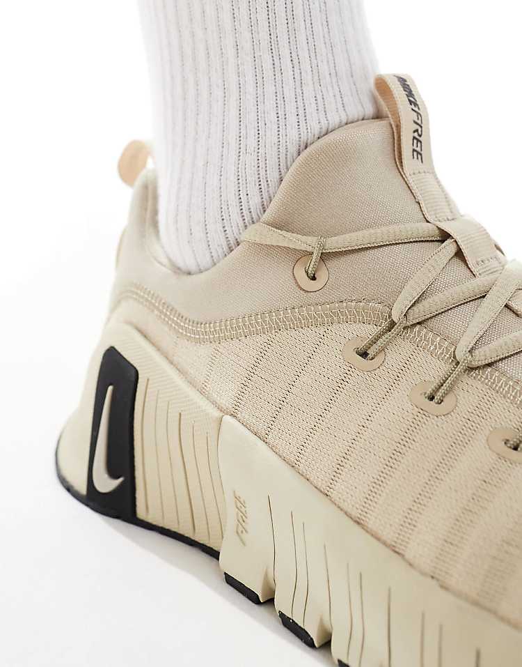 https://images.asos-media.com/products/nike-training-free-metcon-6-sneakers-in-beige/207051368-5?$n_750w$&wid=750&fit=constrain