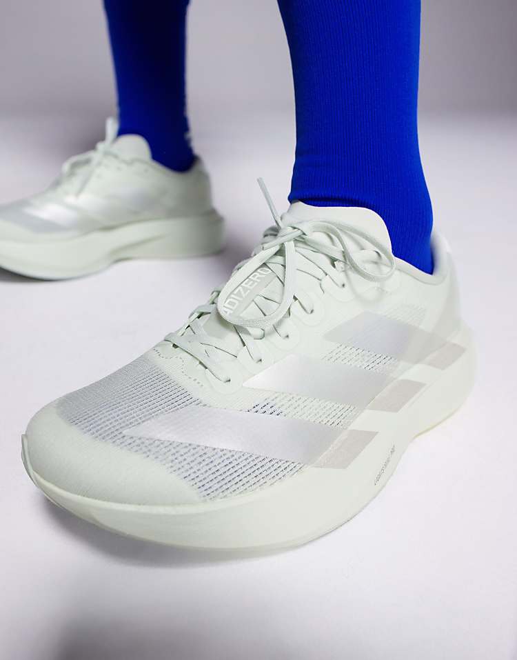 https://images.asos-media.com/products/adidas-hardlopen-adizero-evo-sl-sneakers-in-groen/207516524-4?$n_750w$&wid=750&fit=constrain