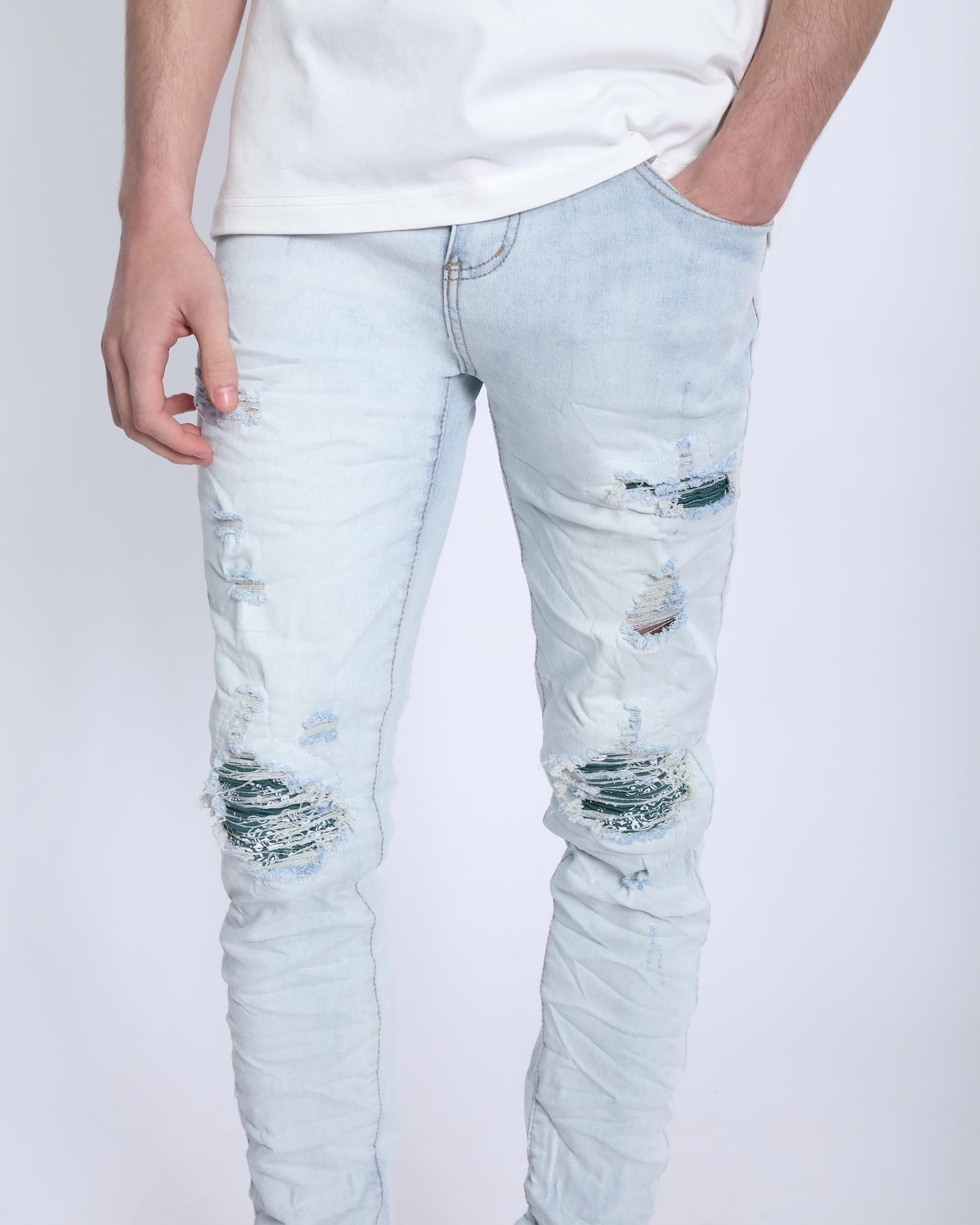 https://cdn.shopify.com/s/files/1/0654/2822/6294/files/2_6bc9115c-9268-4f97-8486-22c81706763b.jpg?v=1706847361