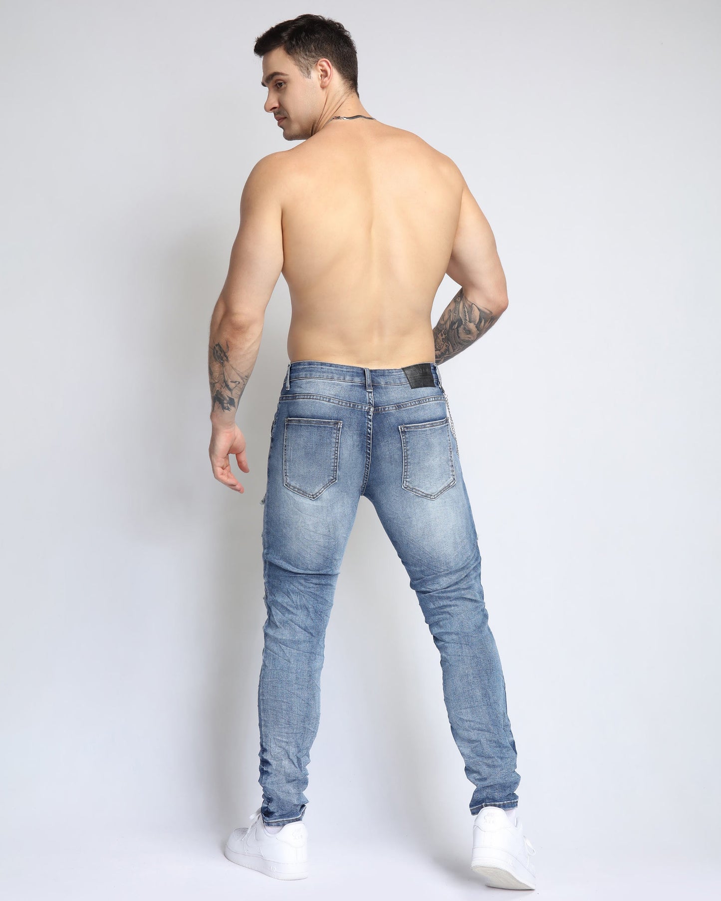 https://cdn.shopify.com/s/files/1/0654/2822/6294/files/3_3f52e790-91cc-43c6-8784-f09ce0a33a06.jpg?v=1691638999