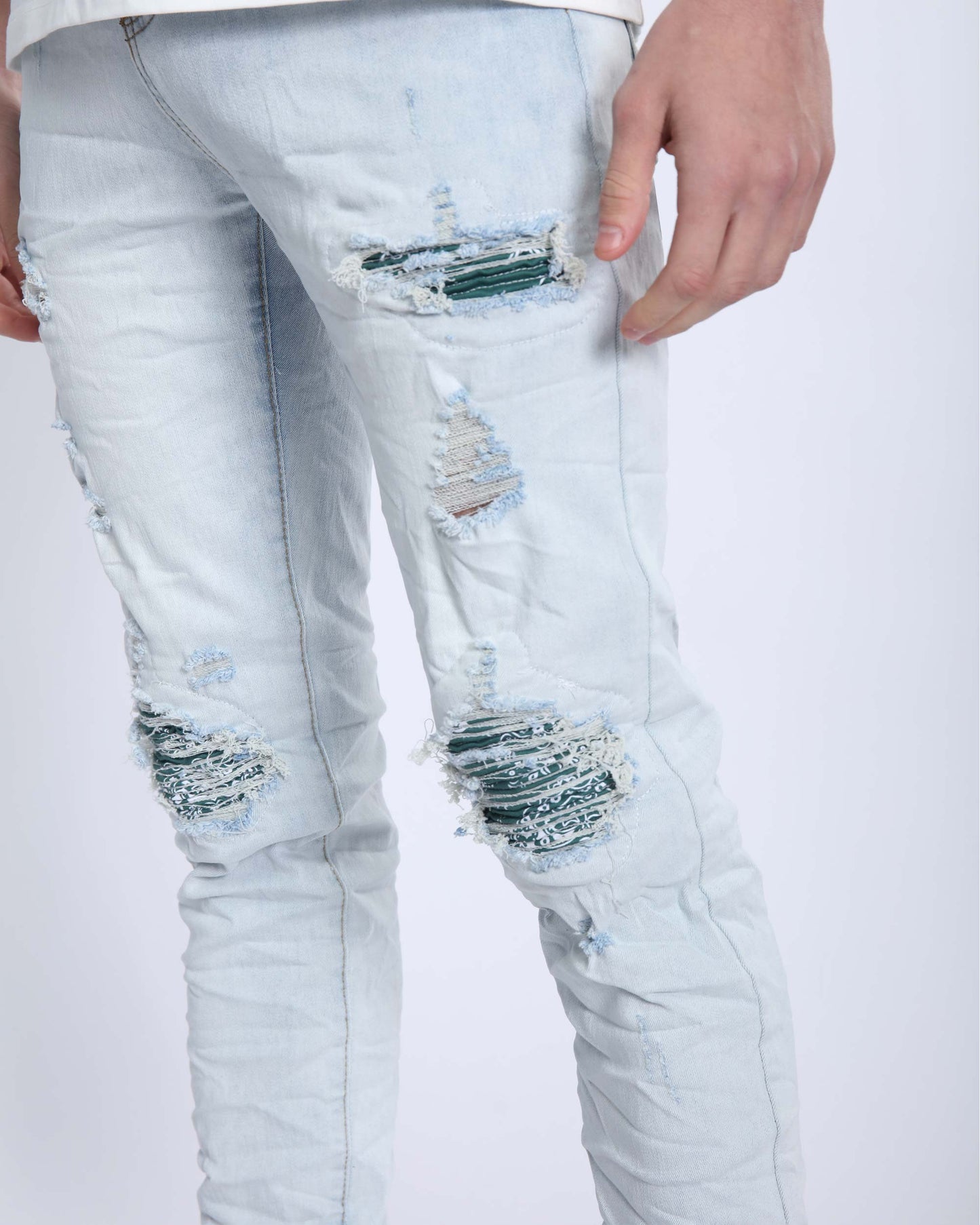 https://cdn.shopify.com/s/files/1/0654/2822/6294/files/3_897c3e2b-6b22-46f8-9b96-8c3470f1c516.jpg?v=1706847361