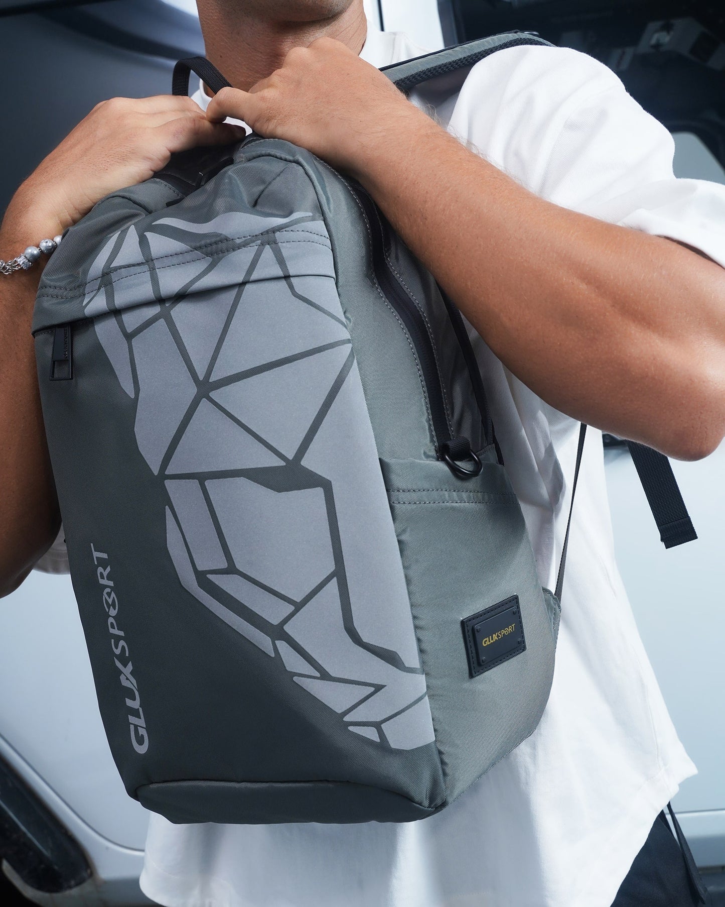 https://cdn.shopify.com/s/files/1/0654/2822/6294/files/900515-5-min.jpg?v=1699000378