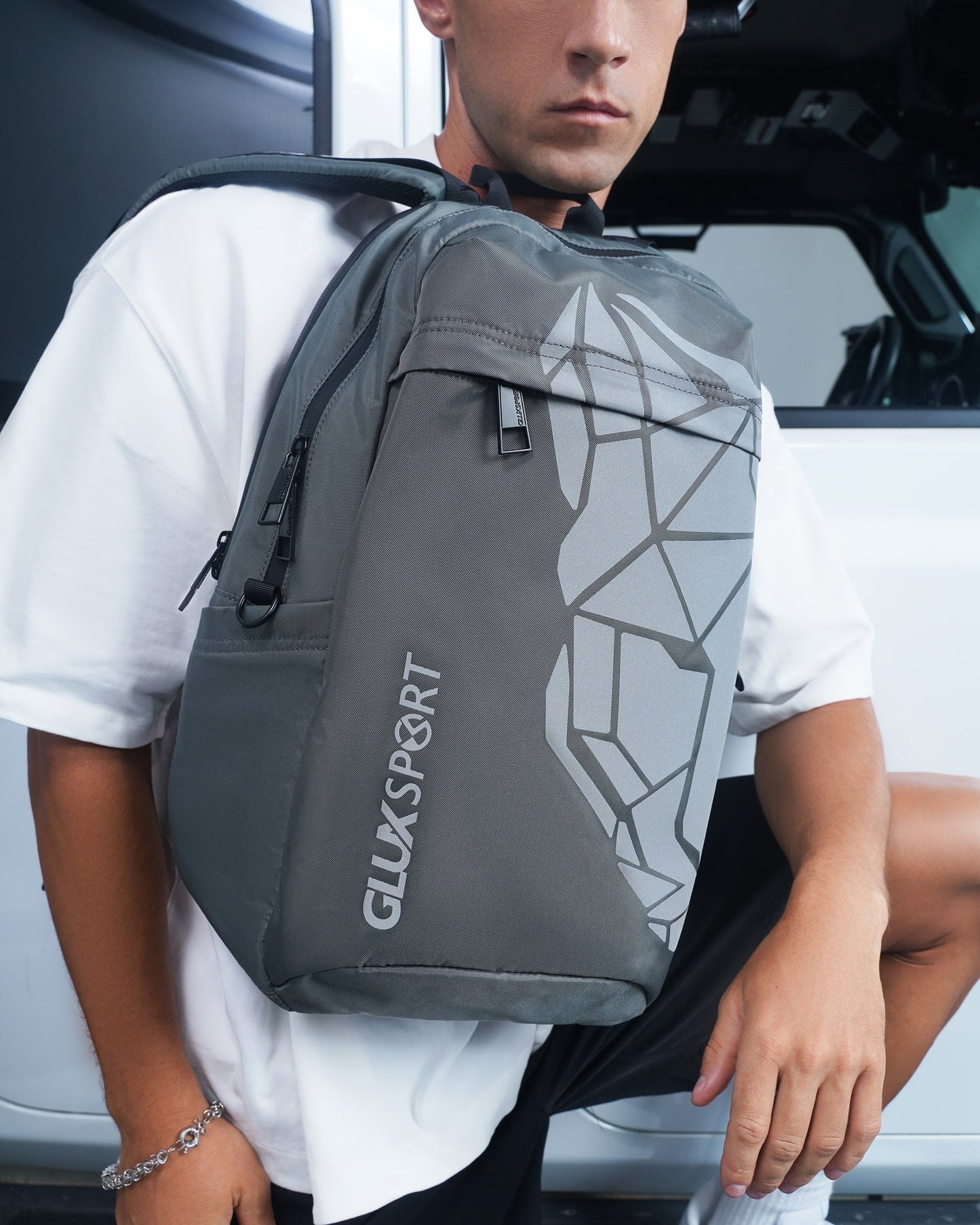 https://cdn.shopify.com/s/files/1/0654/2822/6294/files/900515-6-min.jpg?v=1699000378