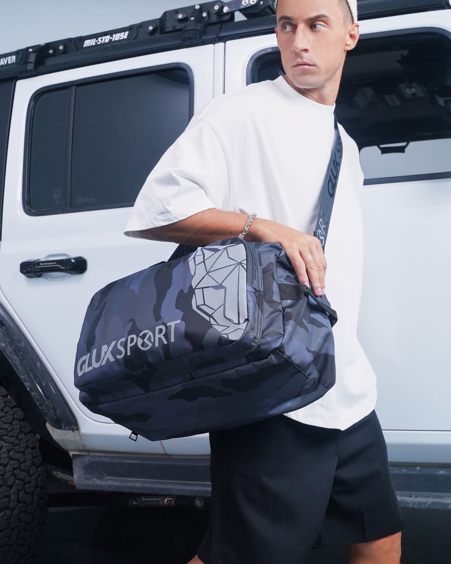 https://cdn.shopify.com/s/files/1/0654/2822/6294/files/900516-8-min.jpg?v=1699000936