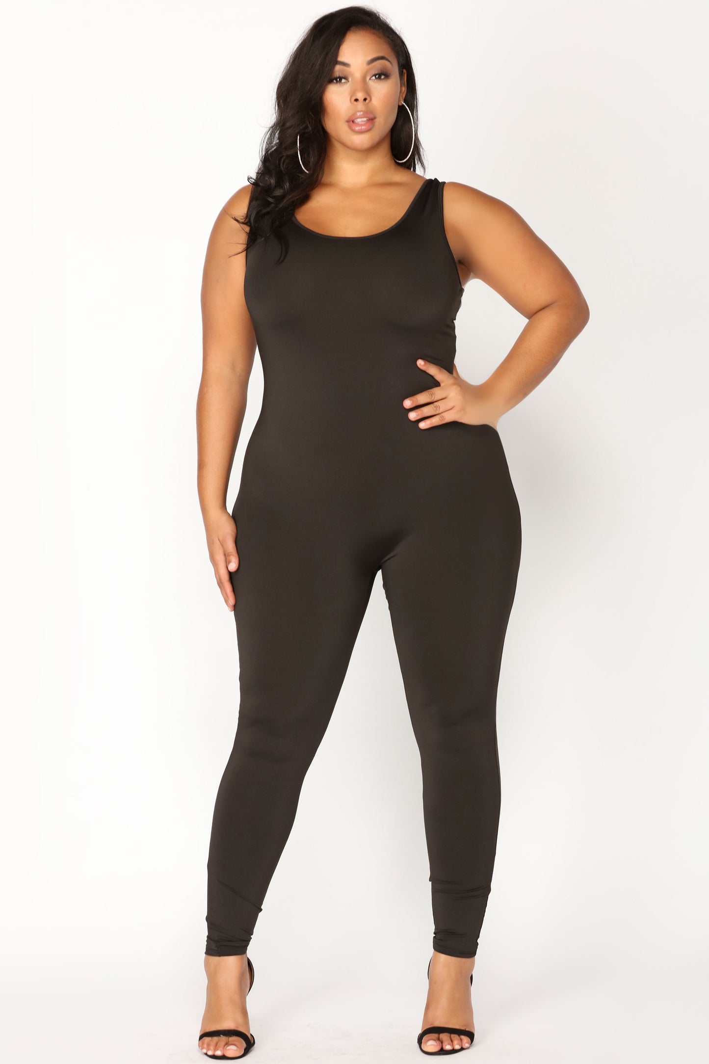 https://cdn.shopify.com/s/files/1/0293/9277/products/Fashion_Nova_12-06-17_Studio_2-1202_JK.jpg?v=1676423772