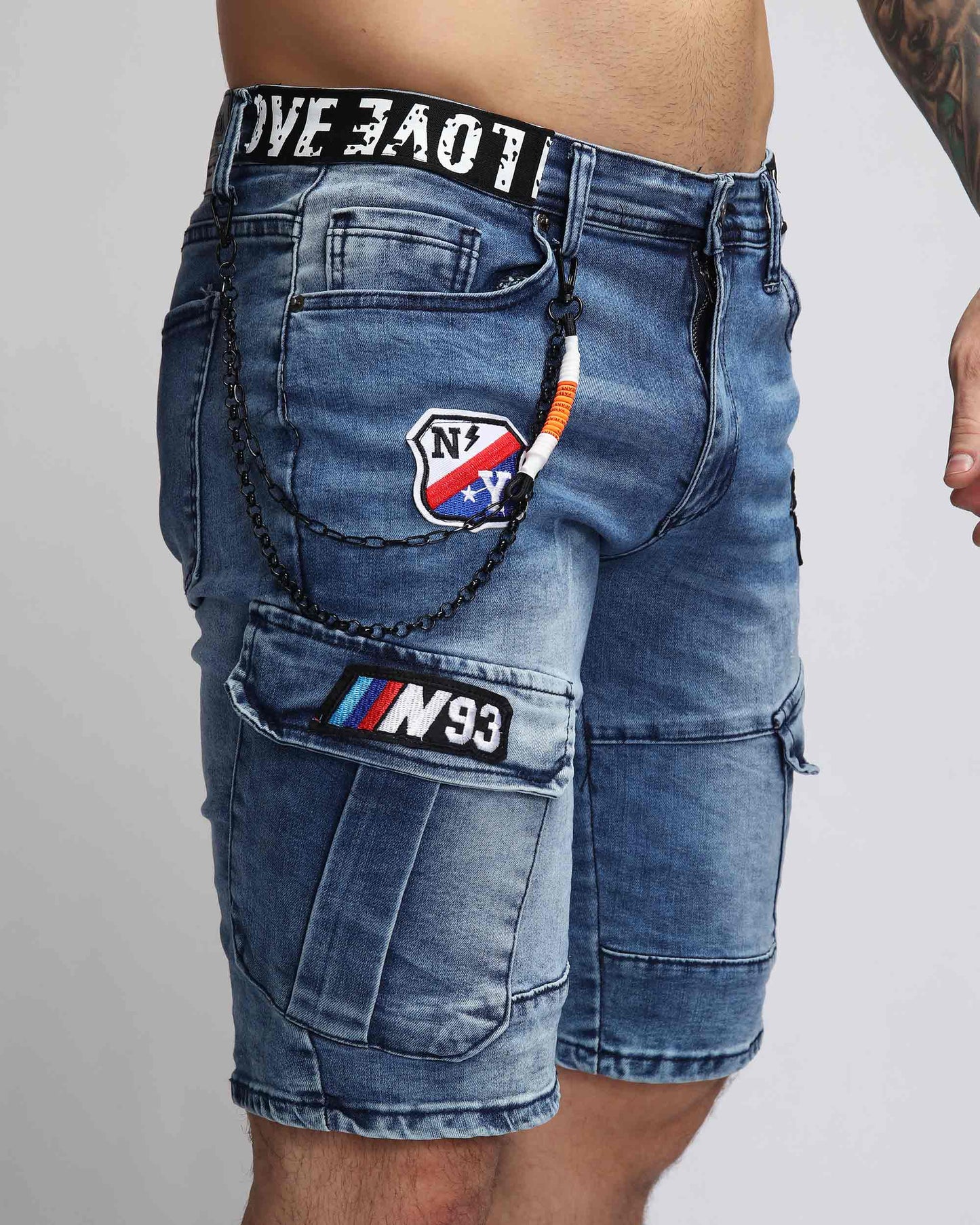 Logeqi blue cargo denim shorts featuring trendy patches and a comfortable fit for casual wear
