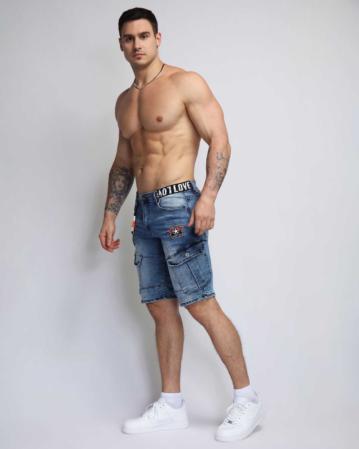 Stylish blue cargo denim shorts by Logeqi with pockets and a relaxed fit for casual wear