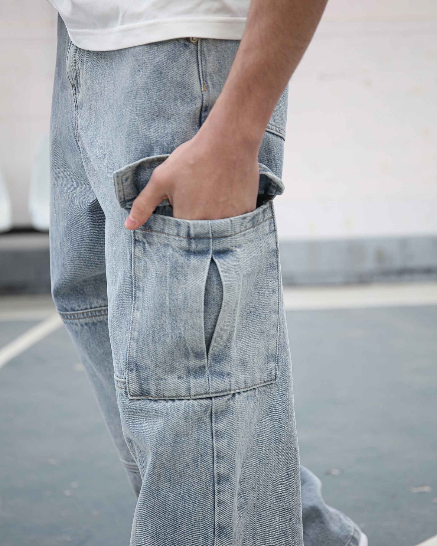 Logeqi blue cargo jeans for men with large side pocket and relaxed fit