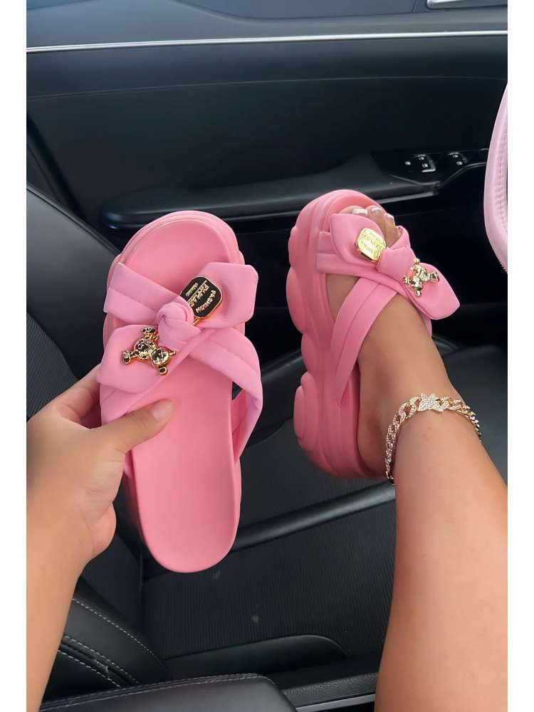 Wholesale7 pink bow platform slippers for women with gold charm and thick sole