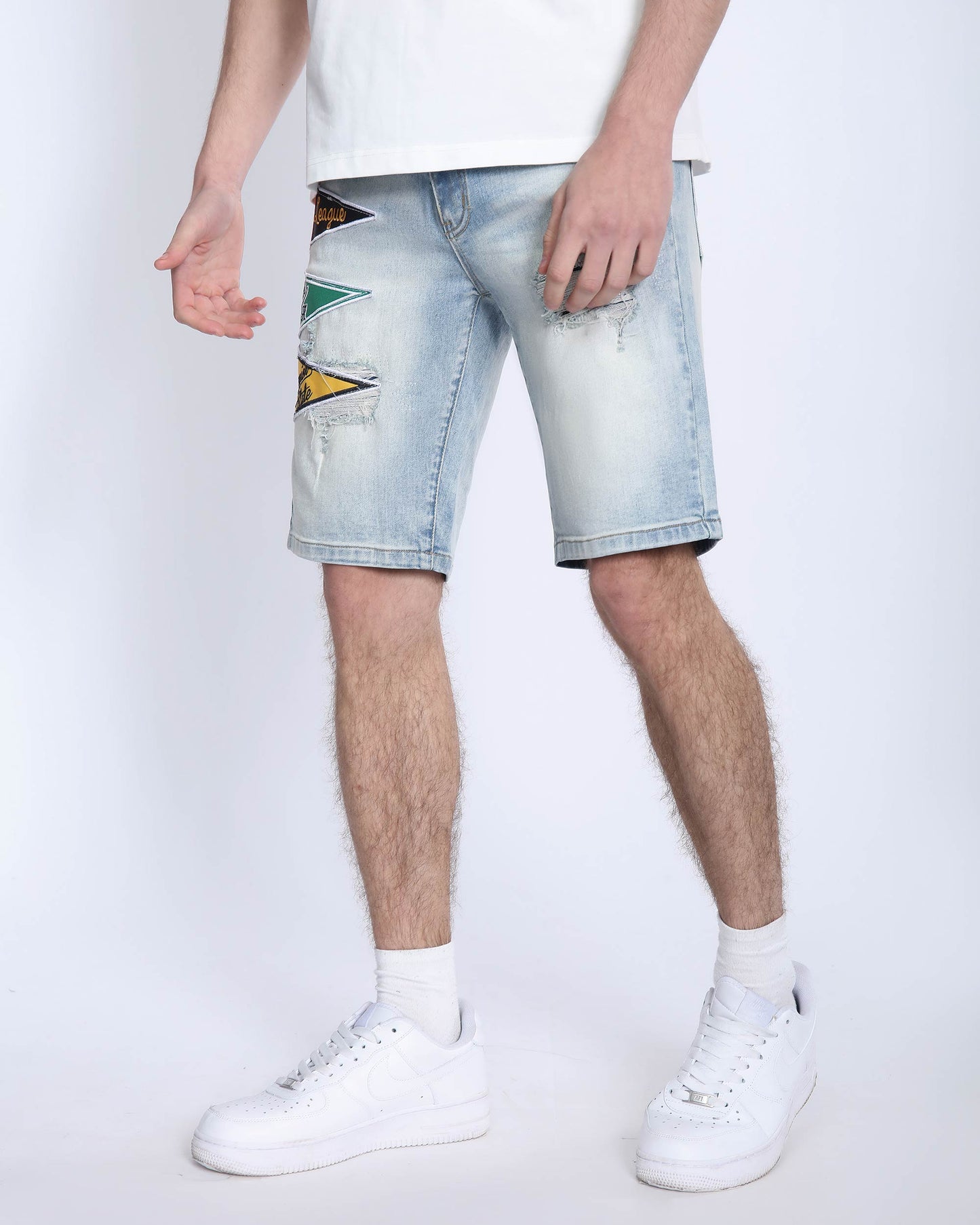 Logeqi light wash denim shorts with colorful side patches and distressed details for men