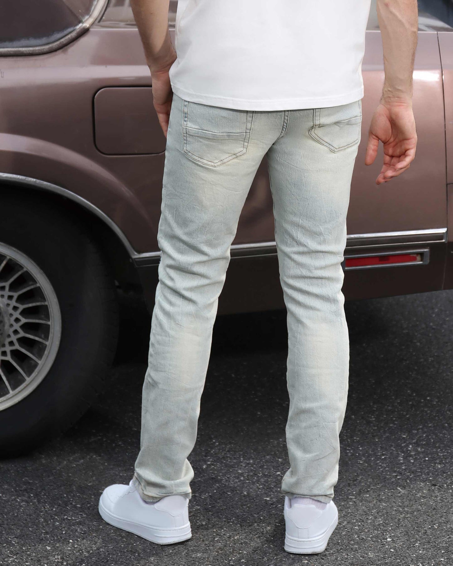 Logeqi straight fit ripped jeans in light wash with a stylish worn look for casual outfits