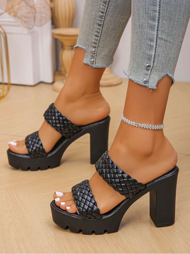 Wholesale7 black chunky heel slippers for women with braided straps and platform sole