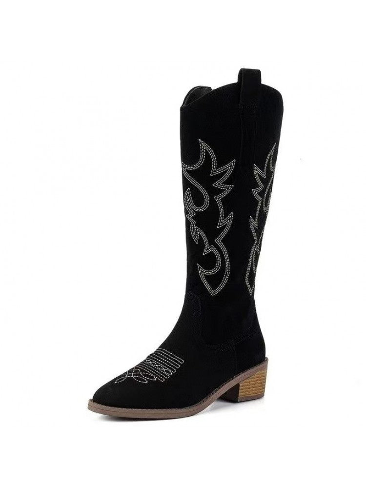 Wholesale7 black glossy pointed toe boots with embroidered design and low wooden heel