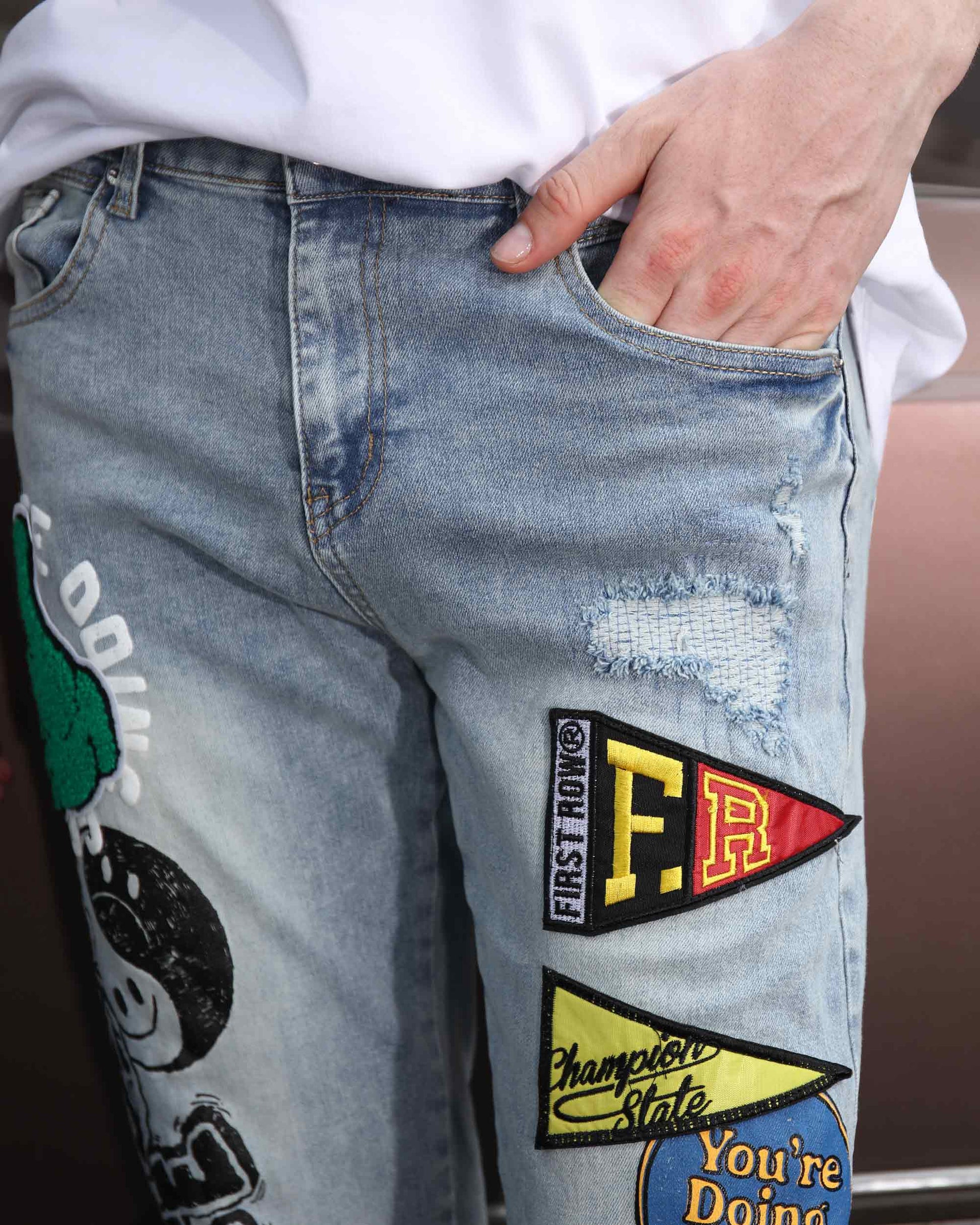 Logeqi Hip Hop Slim Fit Jeans with Embroidered Patches and Distressed Detailing