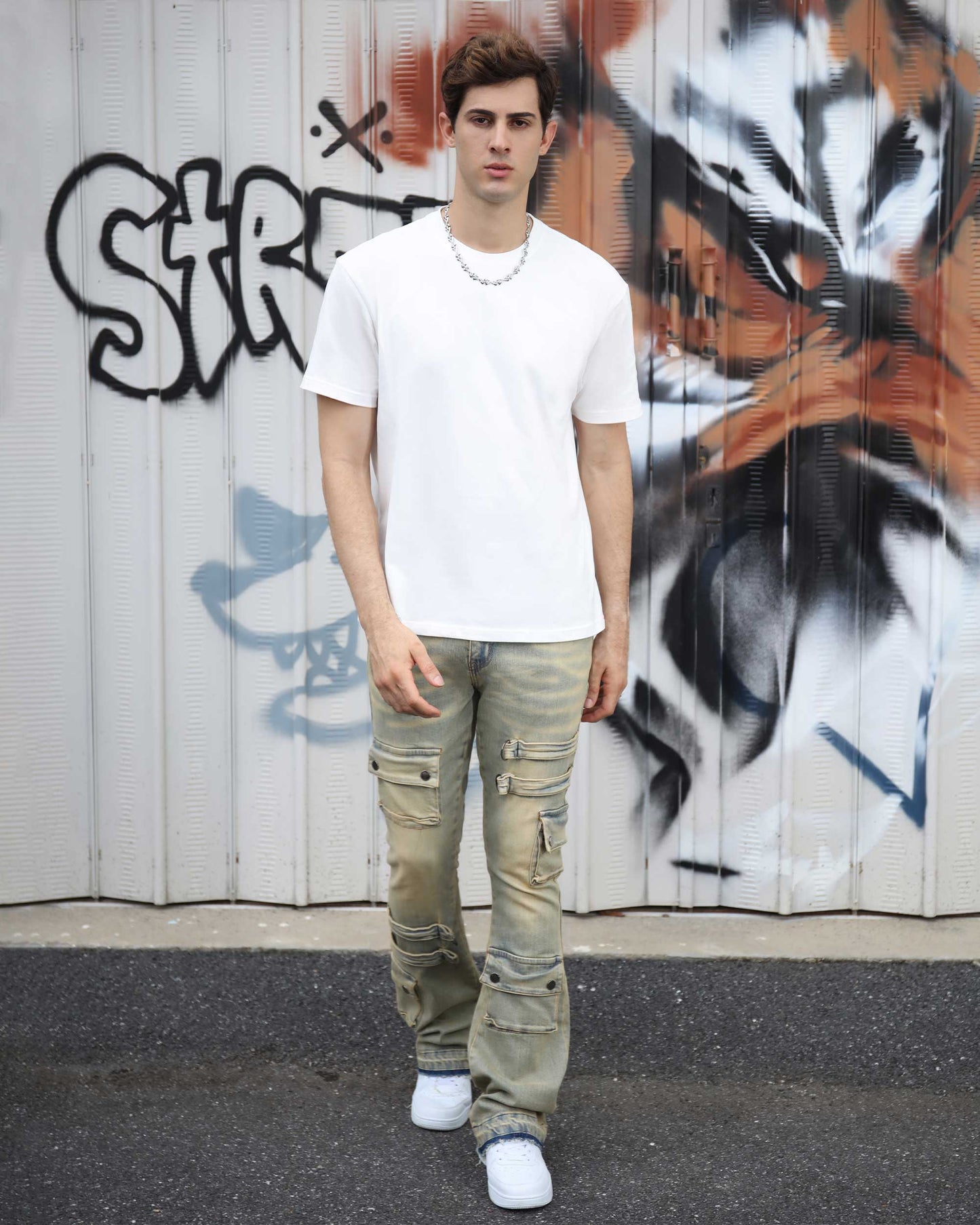 Logeqi industrial style cargo jeans with multiple pockets for a trendy look