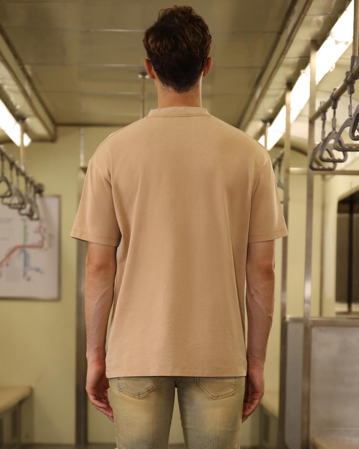 Logeqi khaki crew neck t-shirt for a relaxed and stylish casual look