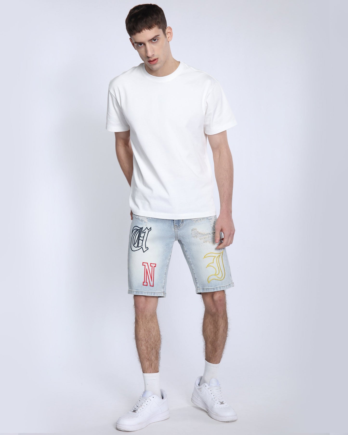 Logeqi light wash denim shorts with decorative lettering and a relaxed fit for casual summer wear