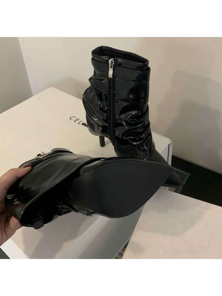 Wholesale7 black patent leather modern pointed toe boots with side zipper and high heel