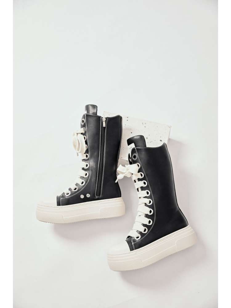 Wholesale7 black platform high top boots with white thick soles and lace-up design