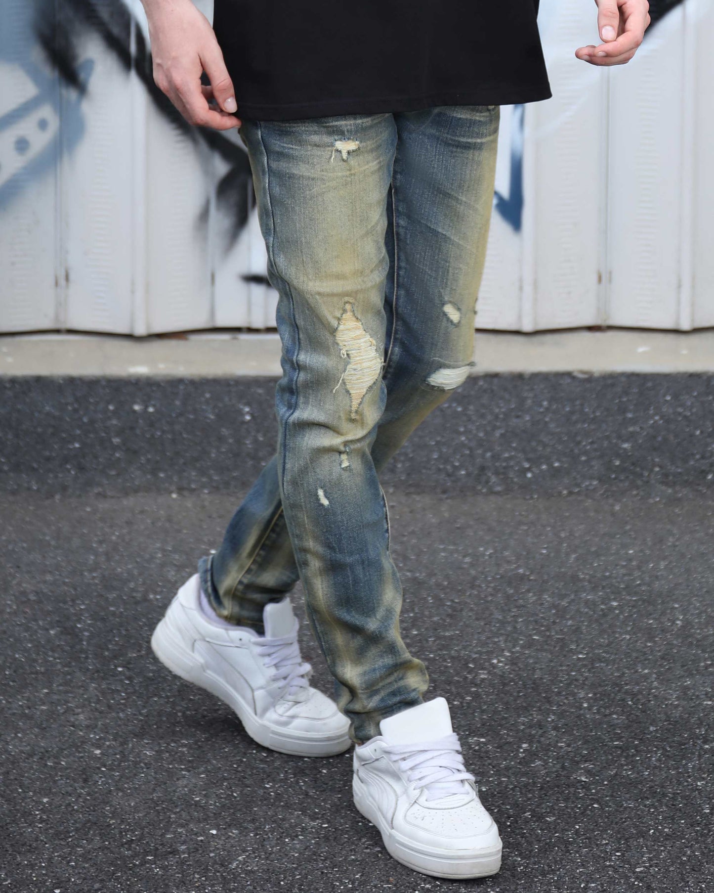 Logeqi slim fit blue ripped jeans with stylish distressed details for a modern look