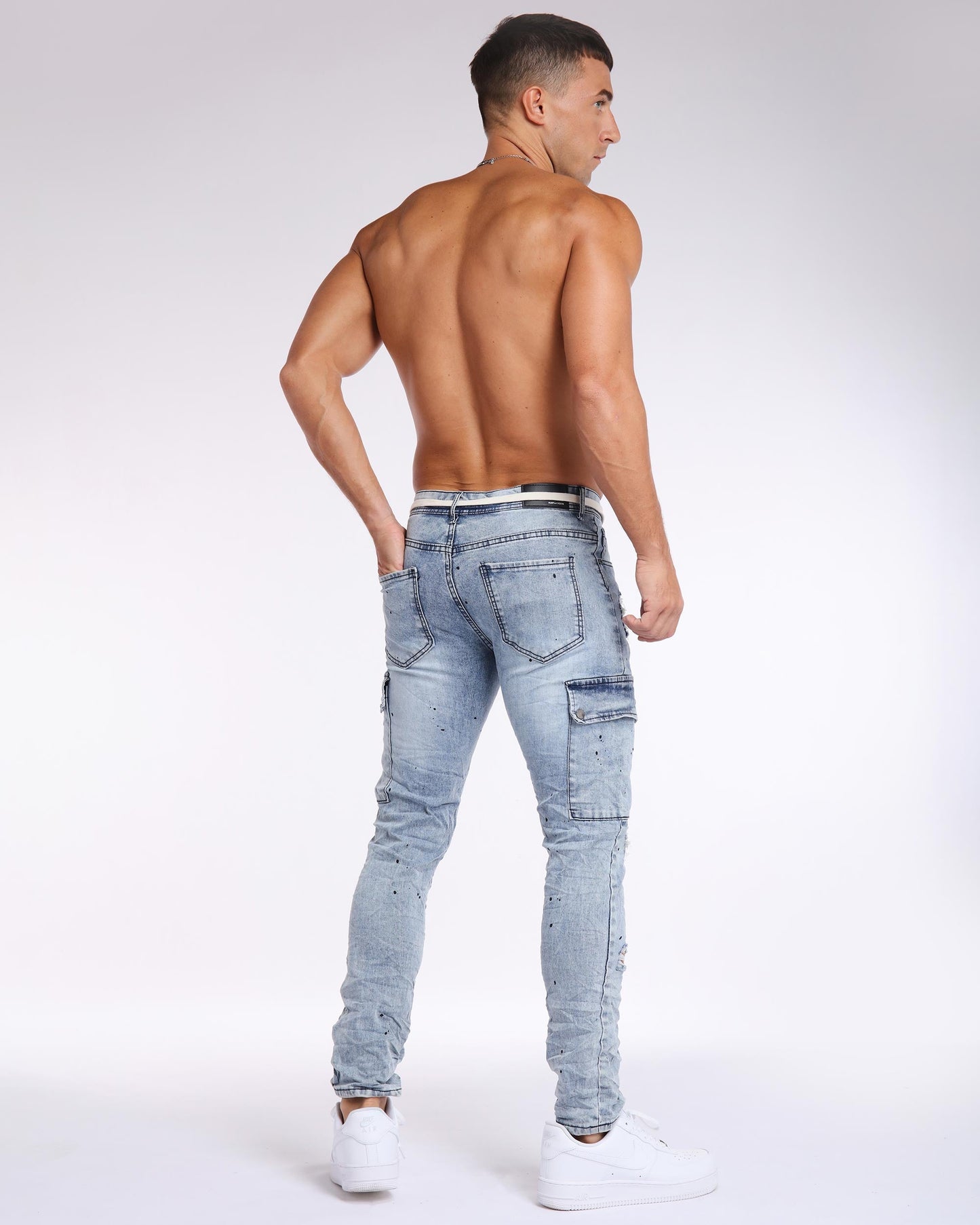 Logeqi spray paint ripped jeans for a trendy, stylish look with a fitted design and casual flair