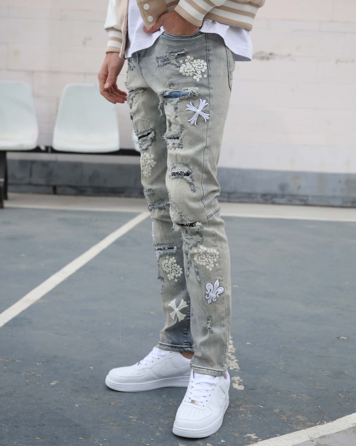 Logeqi vintage trendsetter denim jeans with distressed patches and floral embroidery