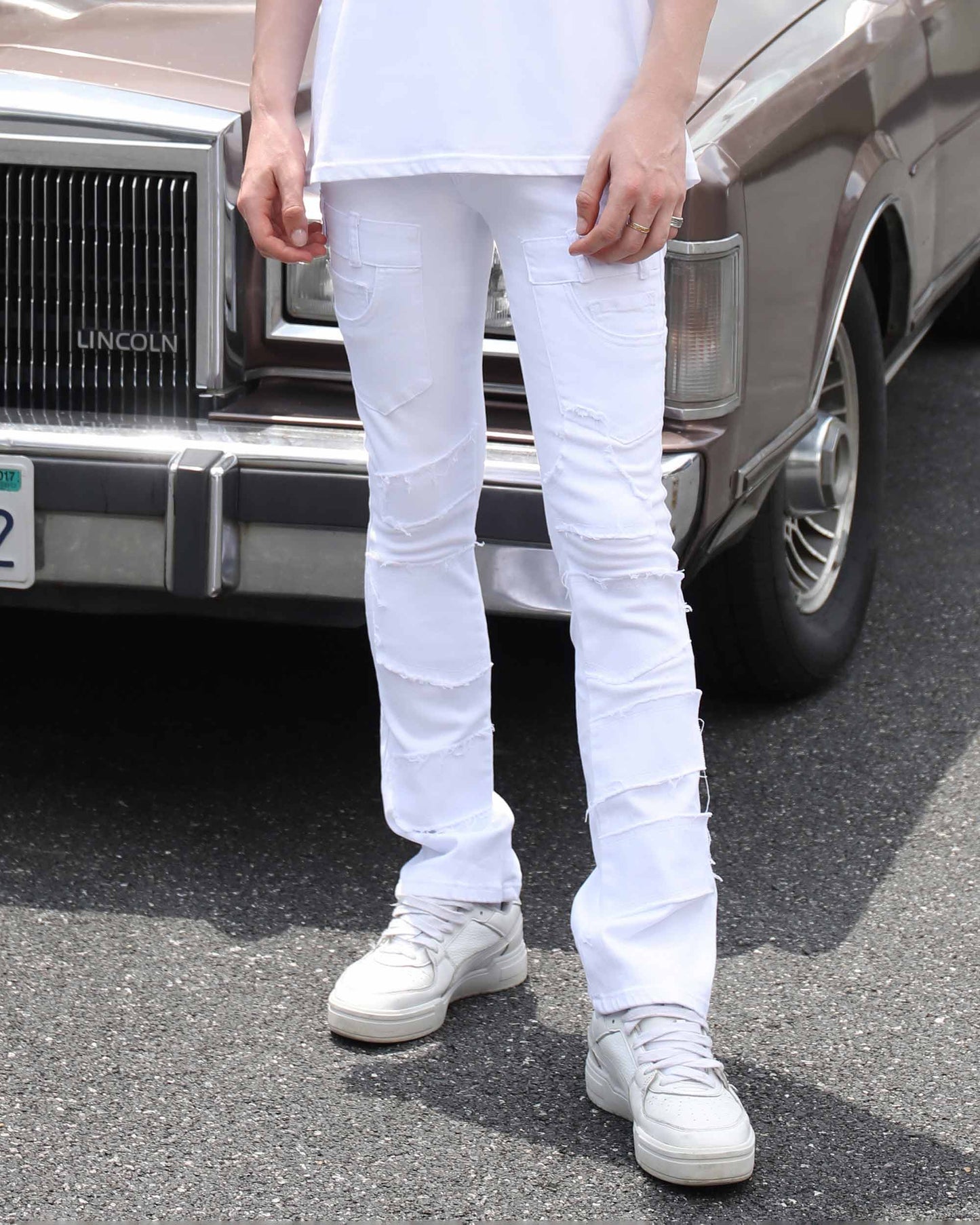 Logeqi vintage white flared jeans with a stylish fit, perfect for casual wear and summer outings
