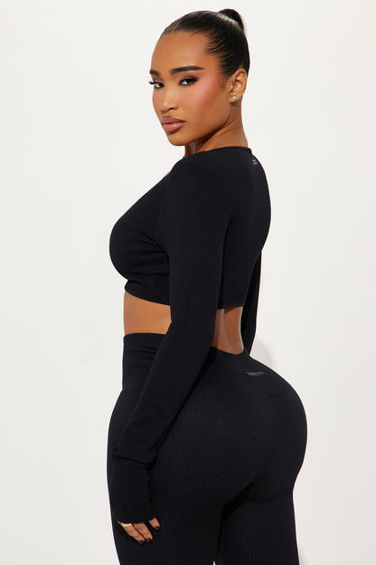 https://cdn.shopify.com/s/files/1/0293/9277/files/01-03-25_S3_50_ZDNVSP1288_Black_HY_DO_14-44-48_9142_PXF2.jpg?v=1736653848
