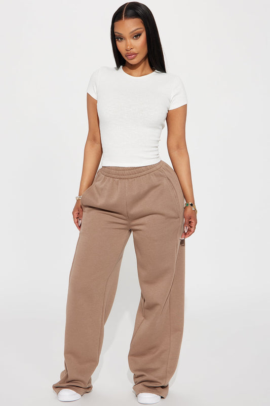 https://cdn.shopify.com/s/files/1/0293/9277/files/01-05-24_S2_30_TY9493_White_ID_RL_15-00-15_5846_PXF.jpg?v=1705001034