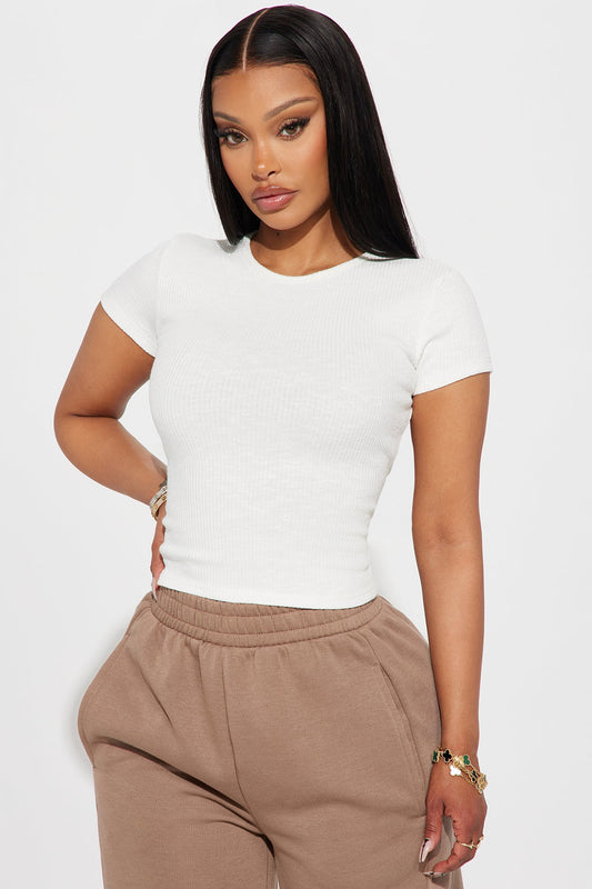 https://cdn.shopify.com/s/files/1/0293/9277/files/01-05-24_S2_30_TY9493_White_ID_RL_15-00-21_5849_PXF.jpg?v=1705001034