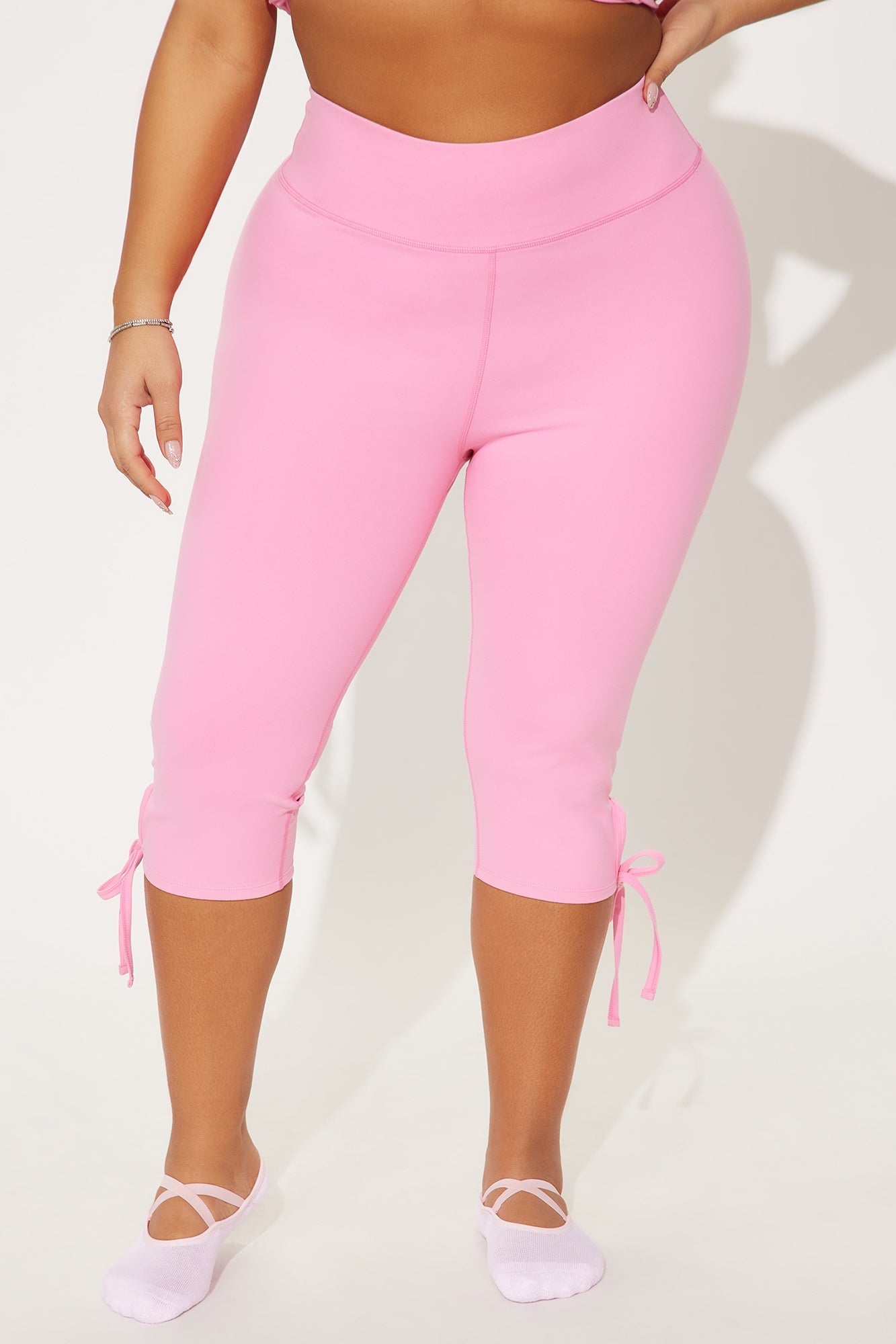 https://cdn.shopify.com/s/files/1/0293/9277/files/01-09-25_S3_35_ZDNVSP1384_BubblegumPink_P_KS_AP_14-36-55_PLUS_49272_PXF.jpg?v=1736811802