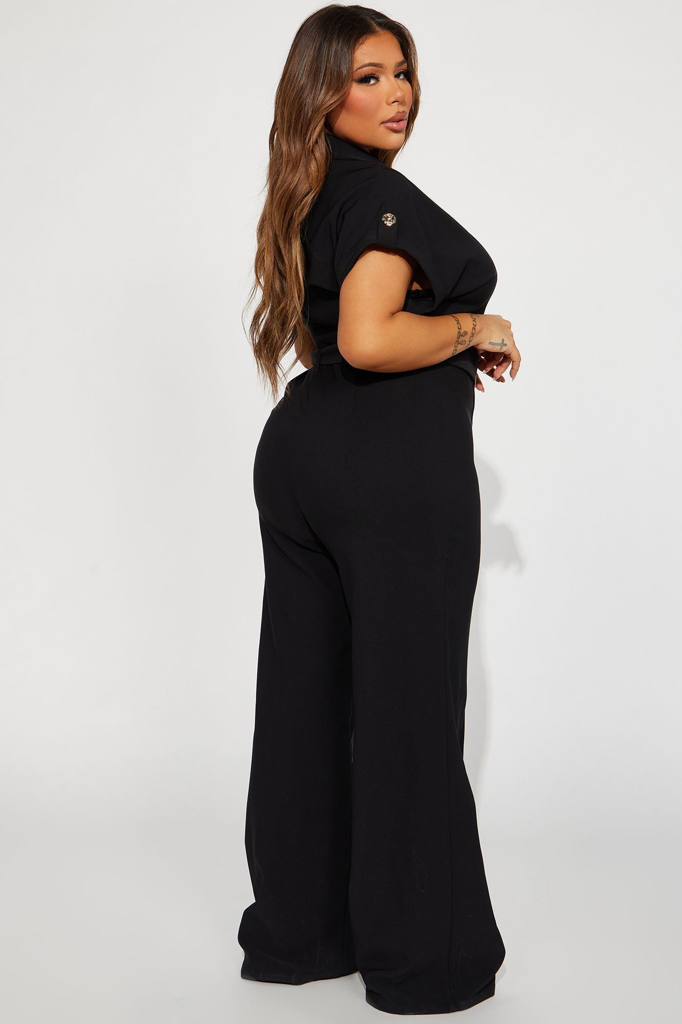 https://cdn.shopify.com/s/files/1/0293/9277/files/01-12-24_S4_60_AR0014FN_Black_RA_AS_15-18-14_PLUS_30638_SG.jpg?v=1736274680