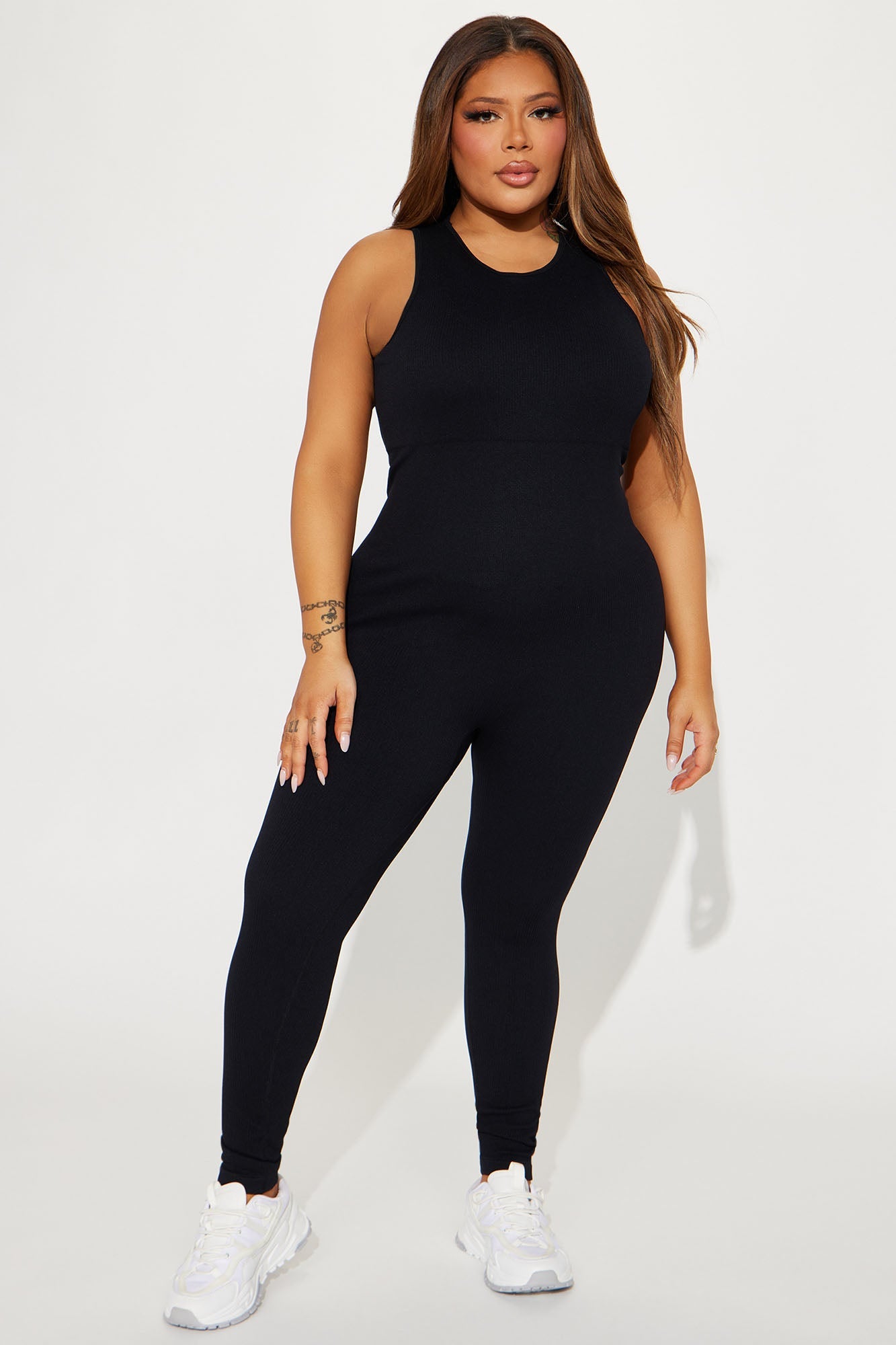 https://cdn.shopify.com/s/files/1/0293/9277/files/01-19-24_S3_66_ZDNSP310002JS_Black_KS_AC_15-13-02_PLUS_0426_PXF_ES_TT.jpg?v=1719442543
